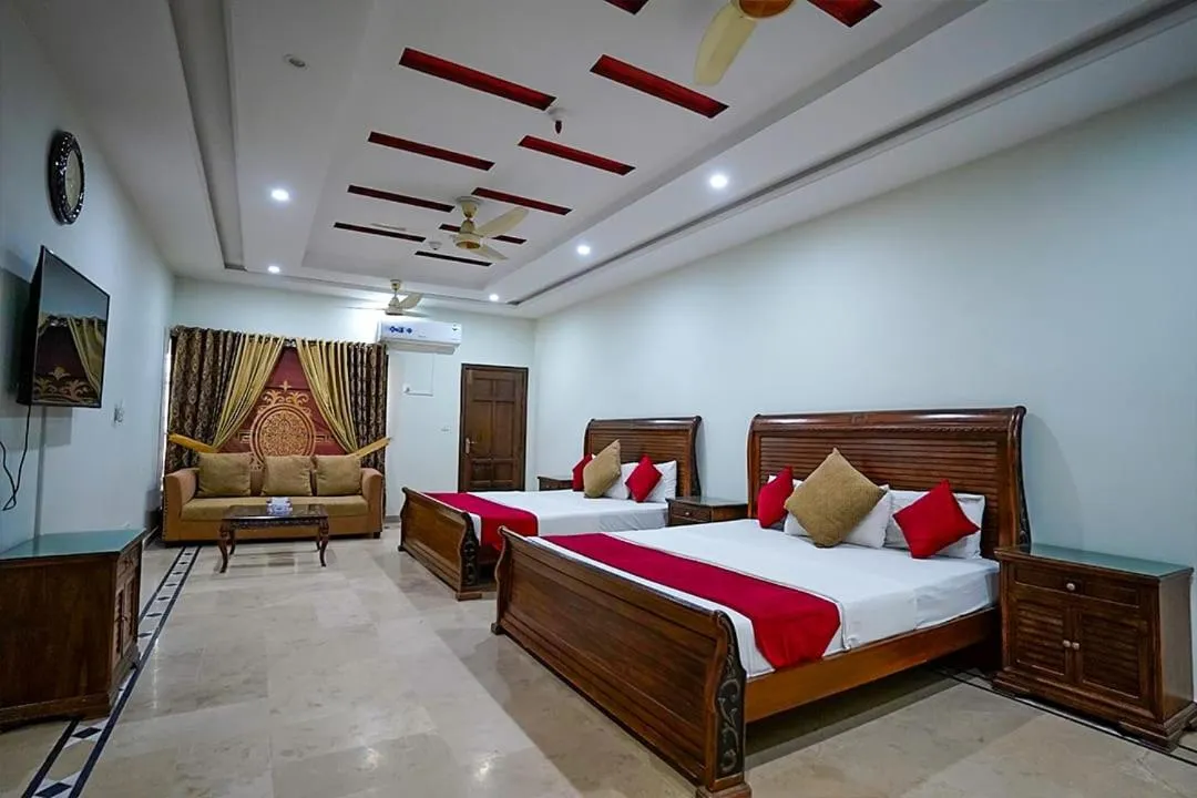 Bed in Capri Inn Guest House