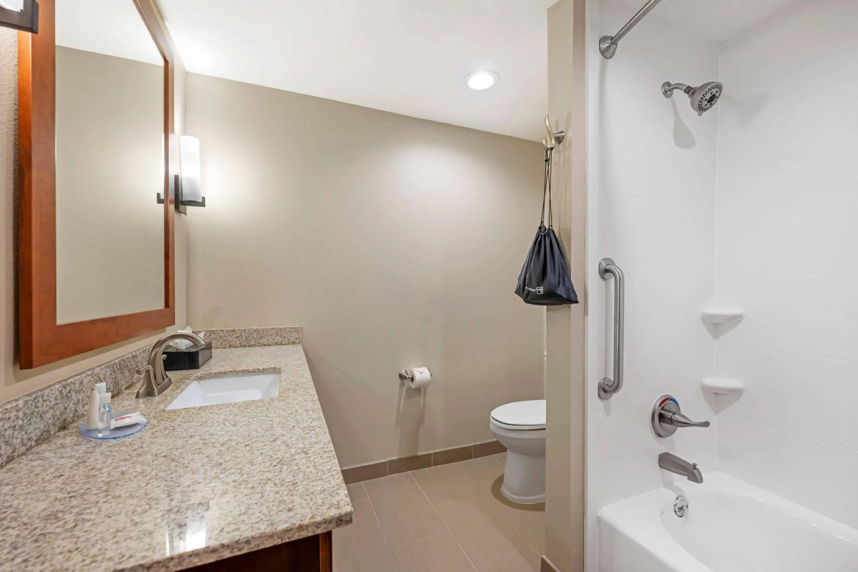 Bedroom in Comfort Suites West Omaha