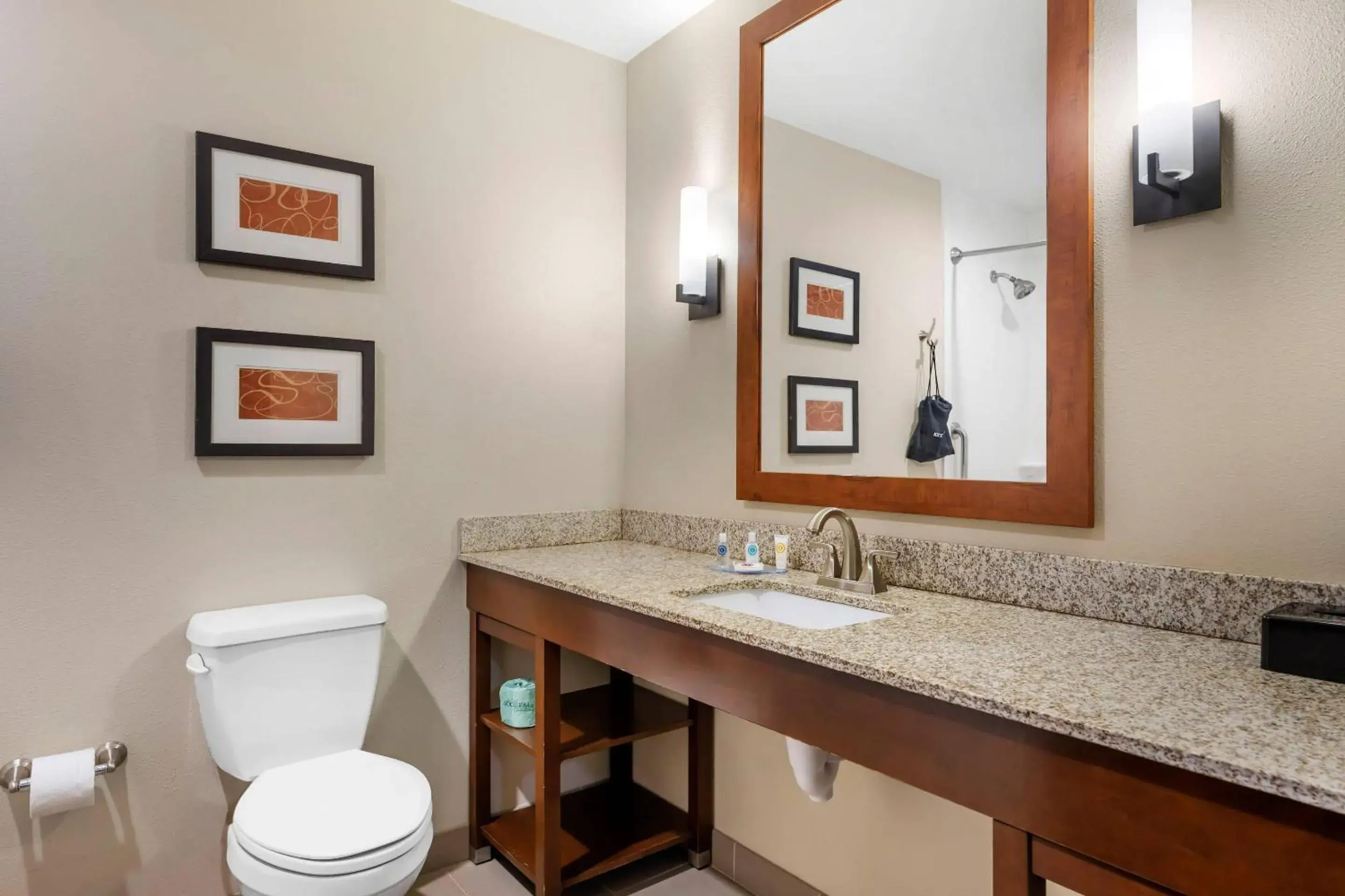 Bedroom in Comfort Suites West Omaha Bedroom in Comfort Suites West Omaha