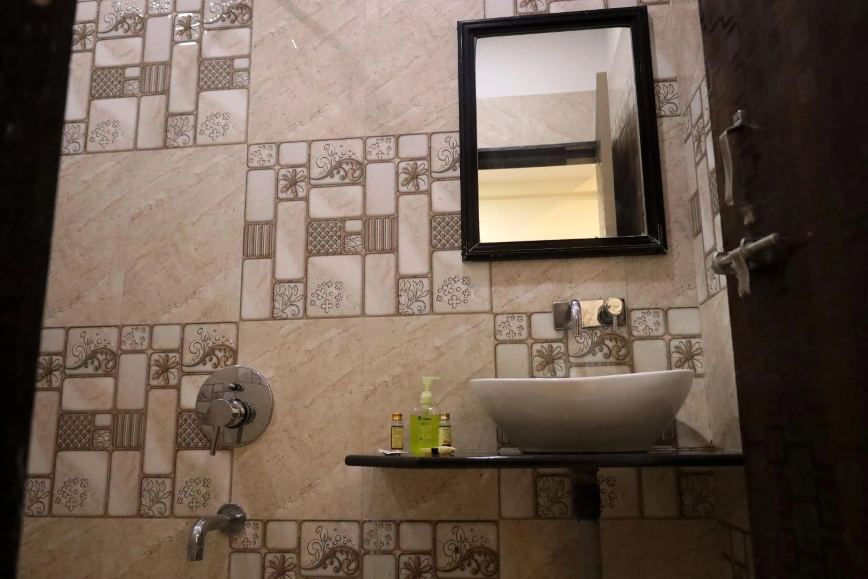 Bathroom in Hotel Sparkling Pearl