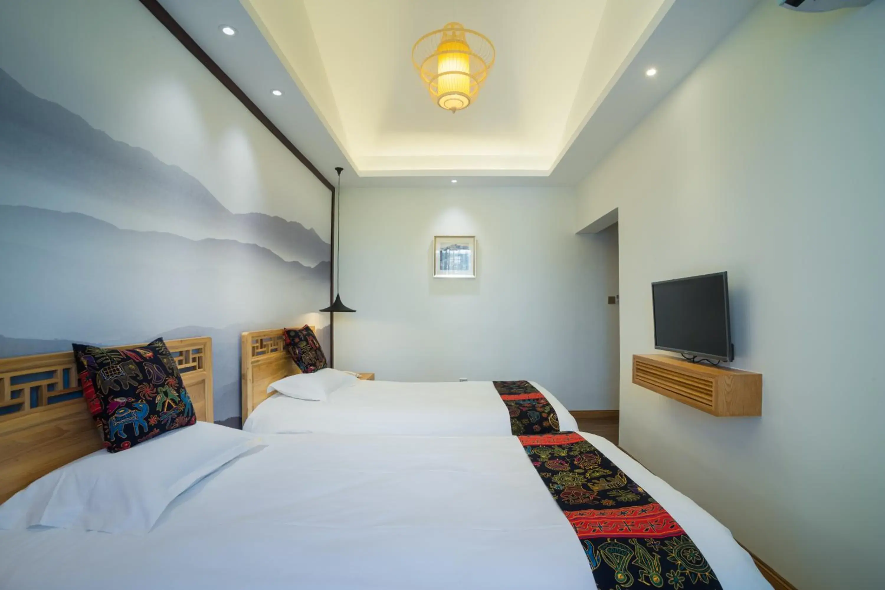 Standard Twin Room in Riverside Inn Guilin Central Standard Twin Room in Riverside Inn Guilin Central