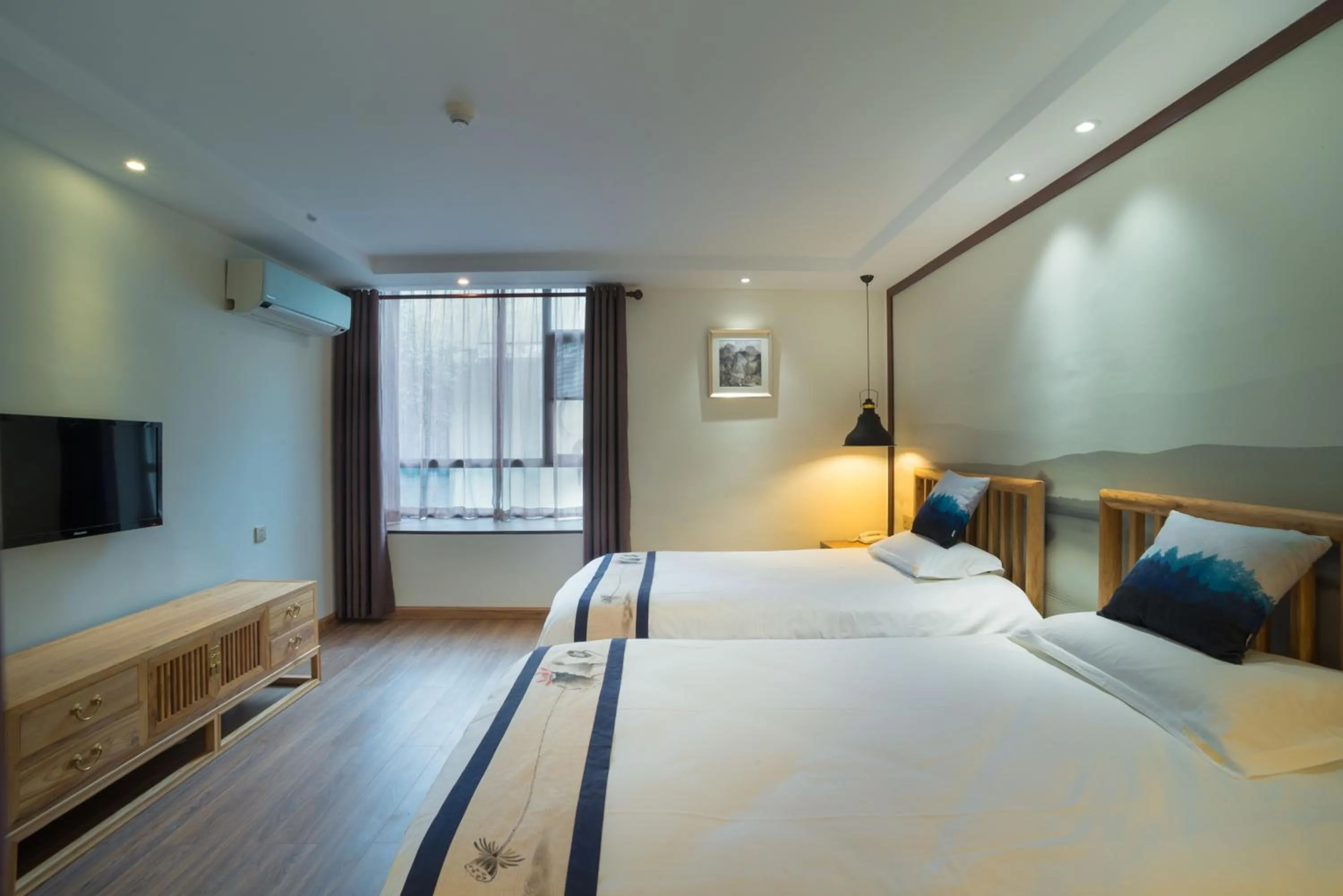 Bedroom, Bed in Riverside Inn Guilin Central