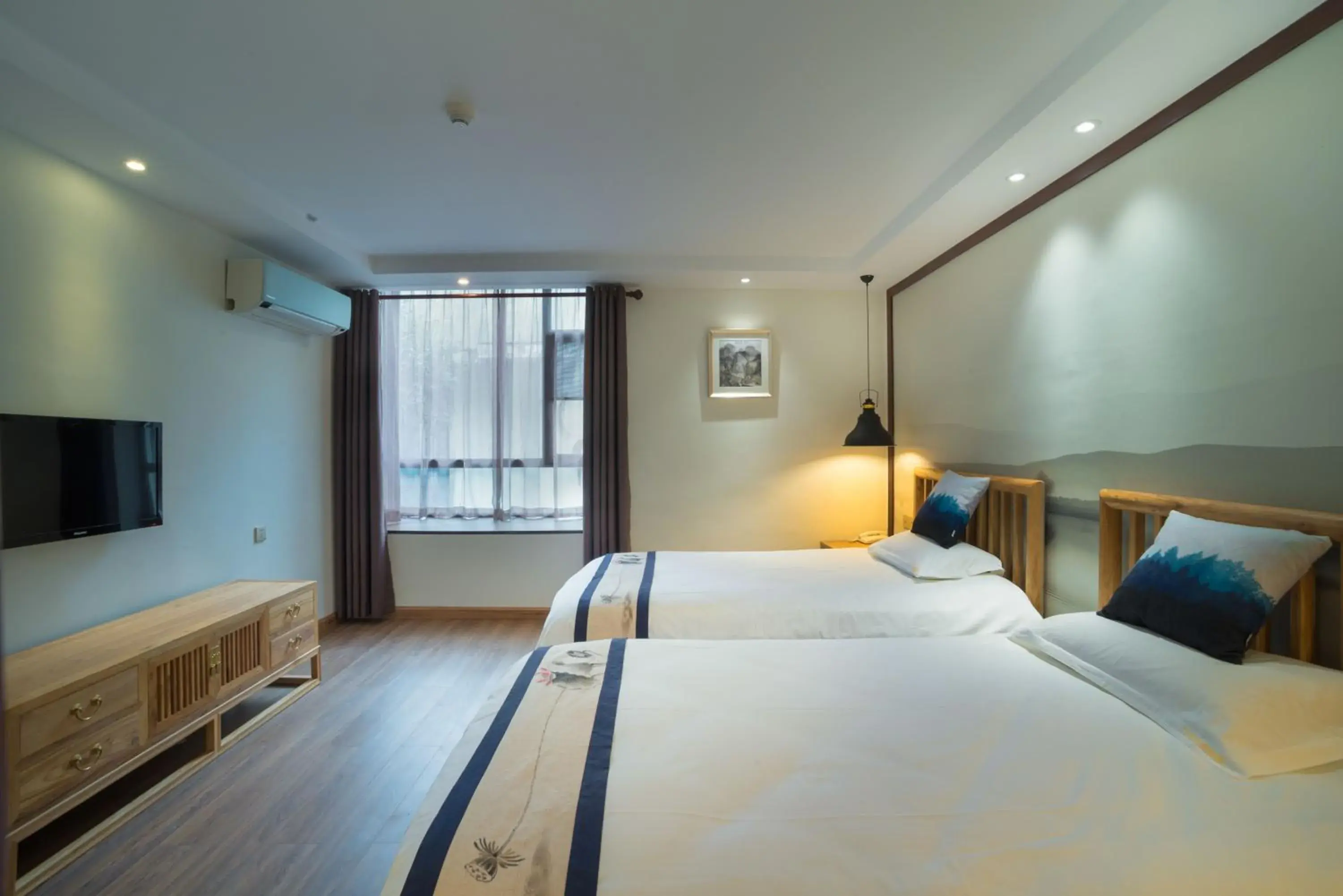 Standard Twin Room in Riverside Inn Guilin Central Standard Twin Room in Riverside Inn Guilin Central
