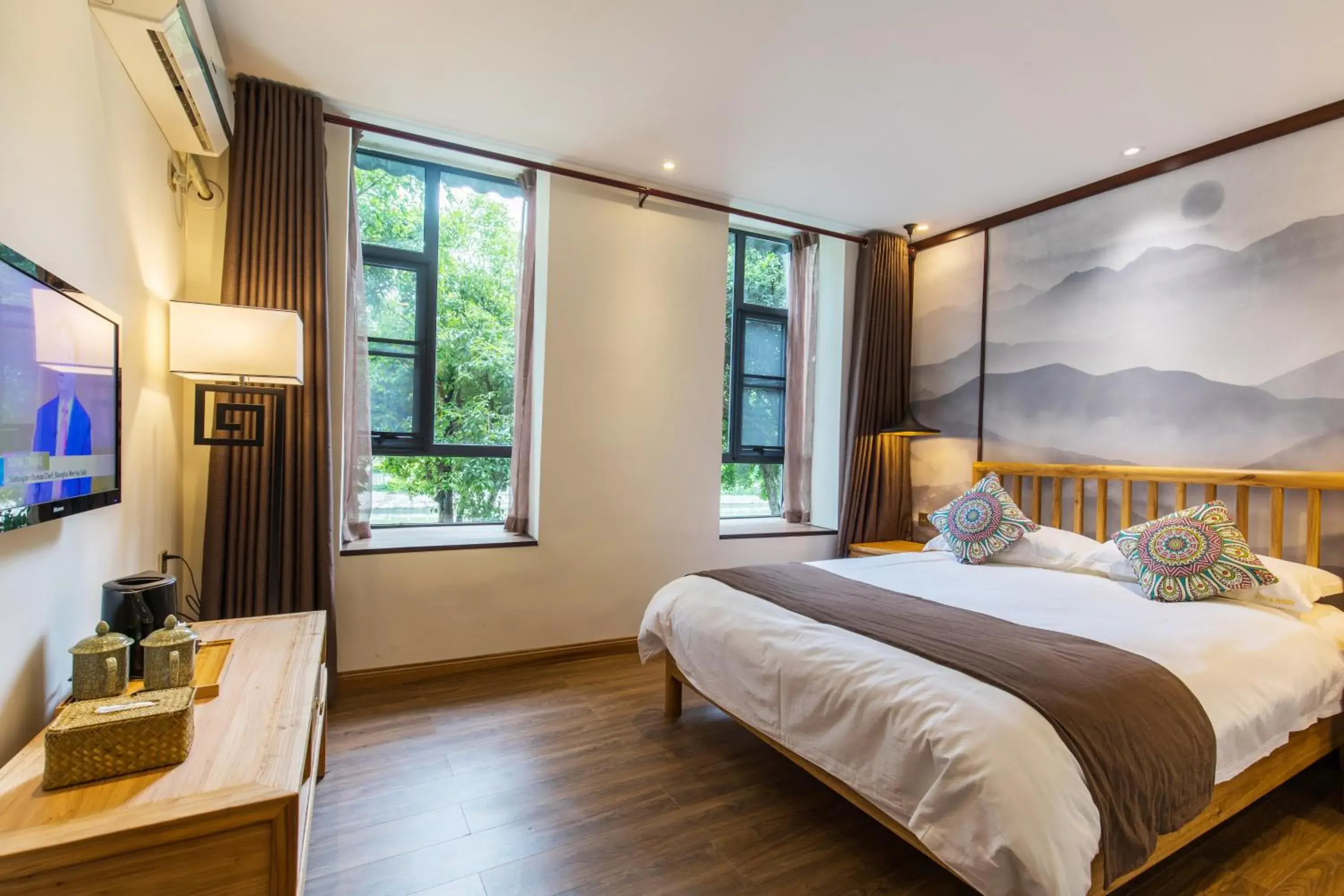 Deluxe Quadruple Room in Riverside Inn Guilin Central Deluxe Quadruple Room in Riverside Inn Guilin Central
