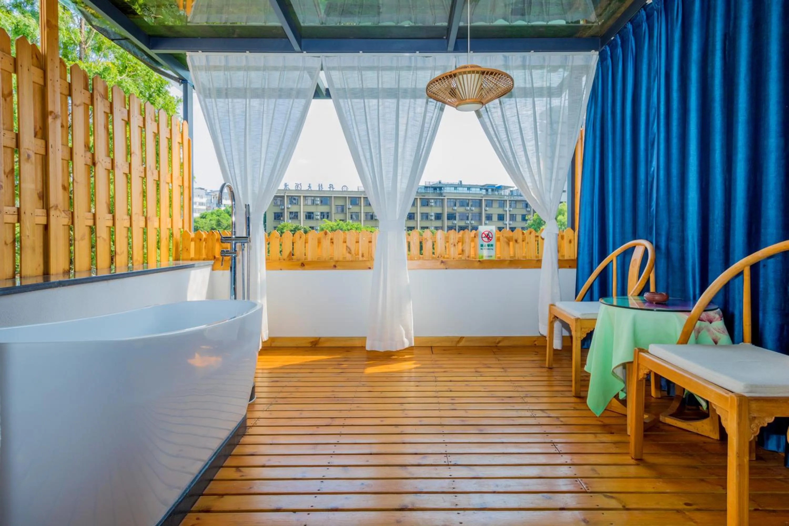 Bathroom in Riverside Inn Guilin Central