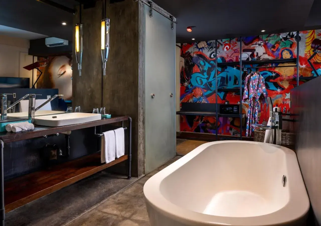 Bathroom in Viva Dash Hotel Seminyak Bathroom in Viva Dash Hotel Seminyak