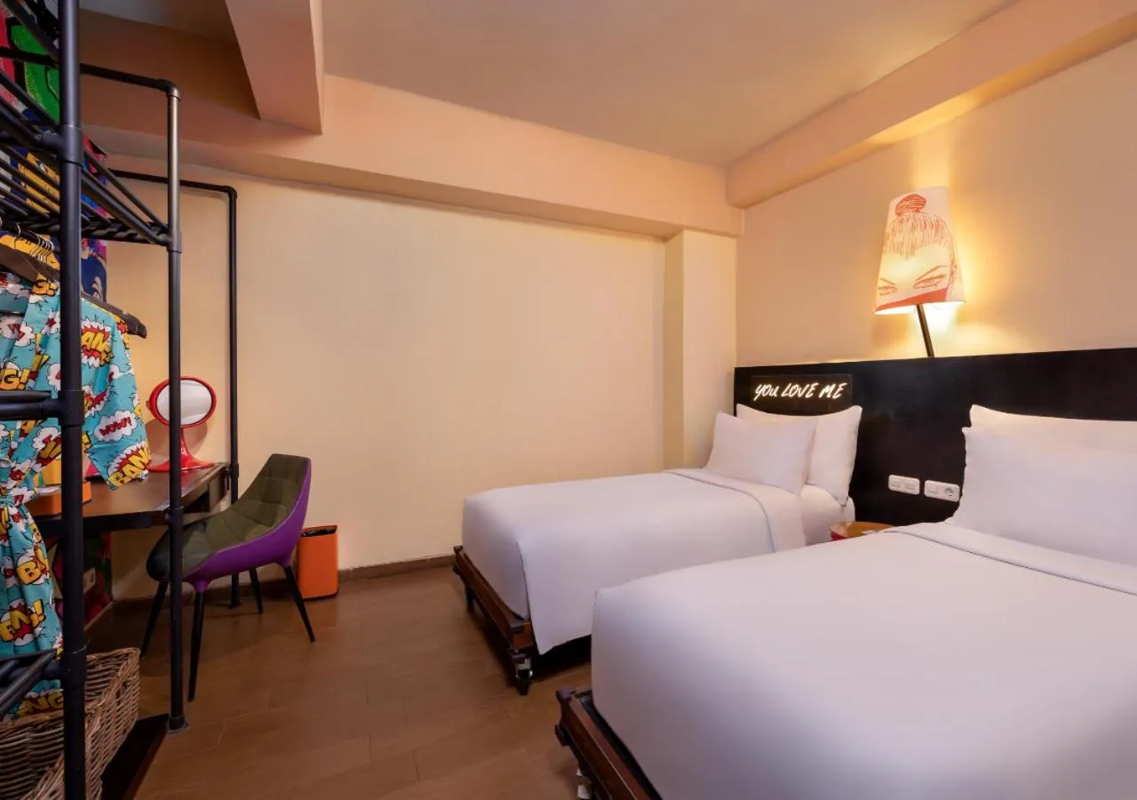 Bed in Viva Dash Hotel Seminyak