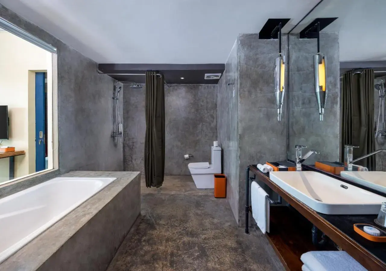 Bathroom in Viva Dash Hotel Seminyak Bathroom in Viva Dash Hotel Seminyak