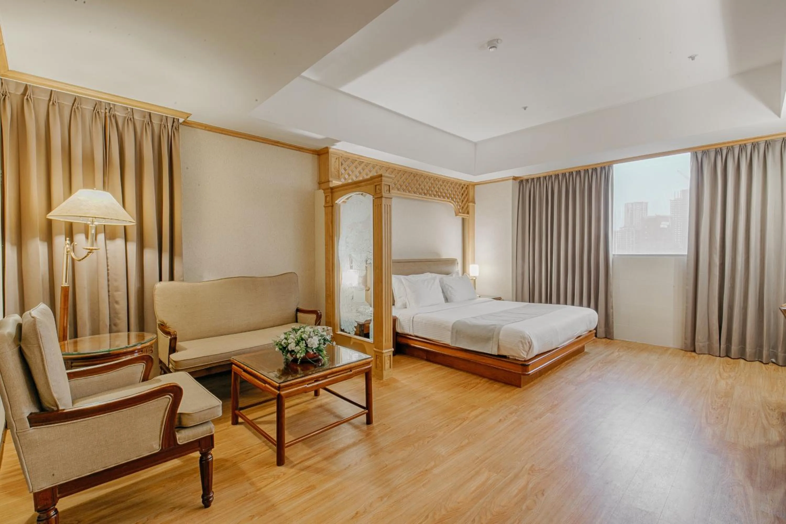 Photo of the whole room, Bed in Highness Hotel