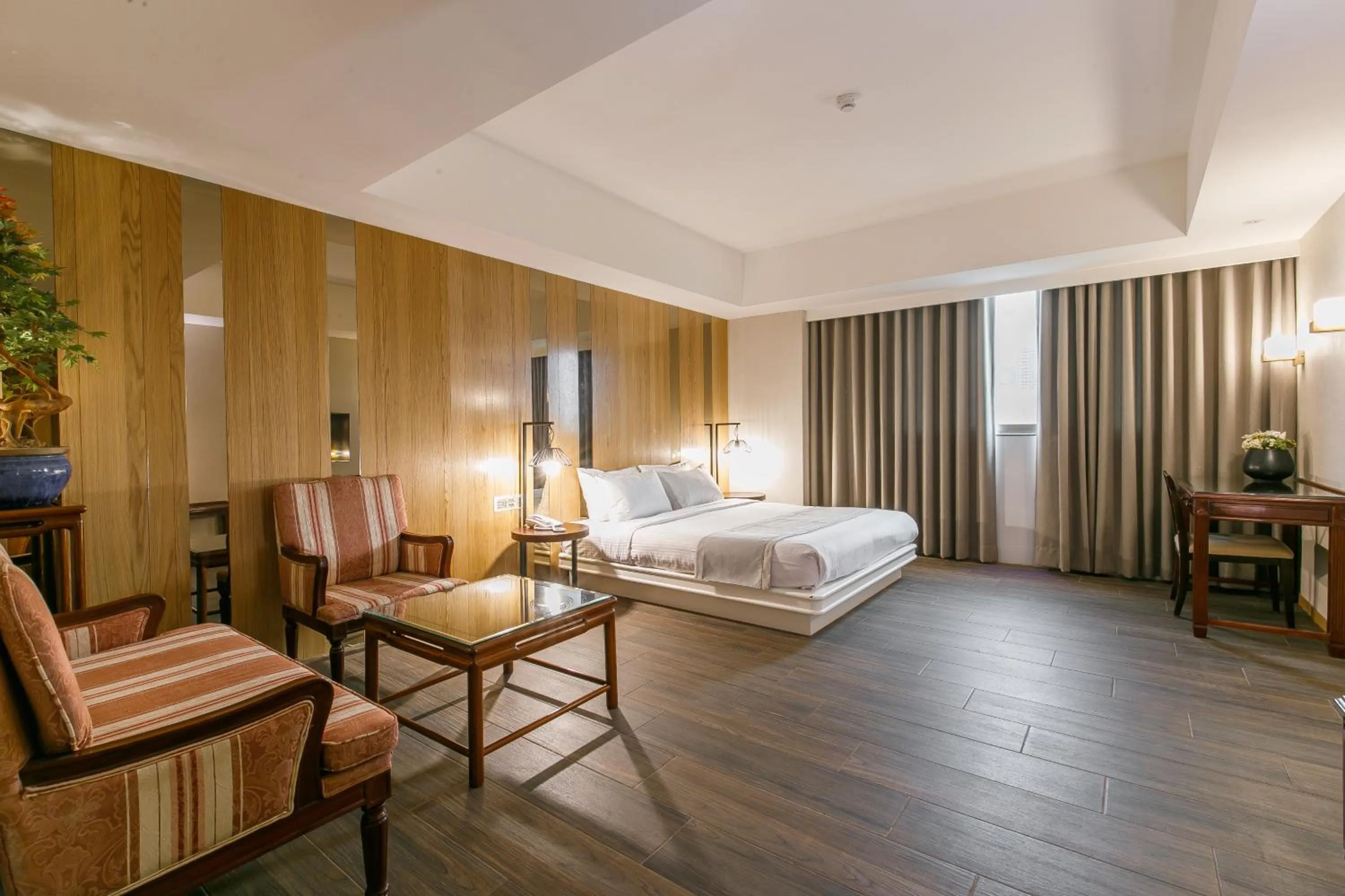 Photo of the whole room, Bed in Highness Hotel