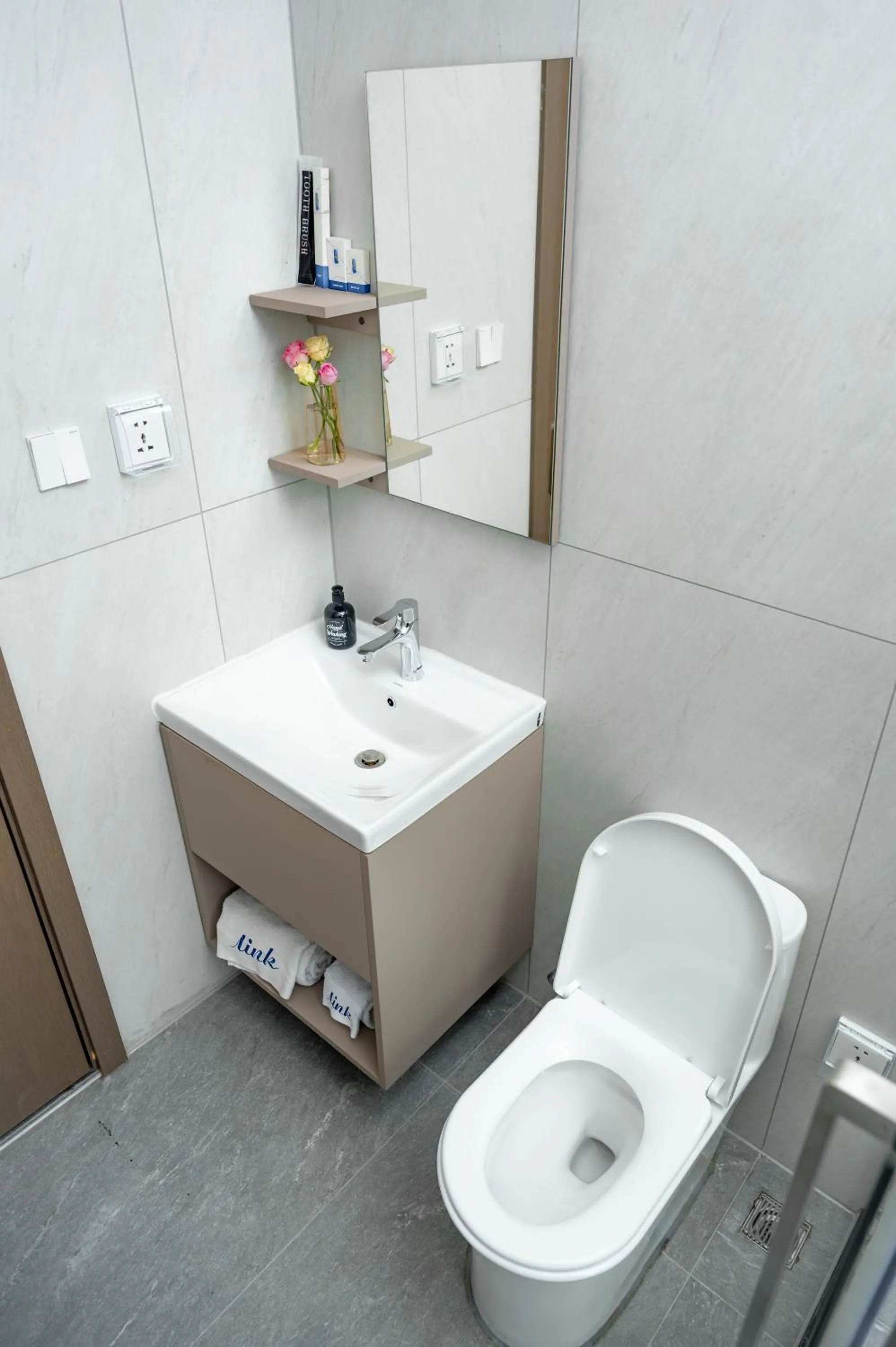 Greenland Apartment by Link