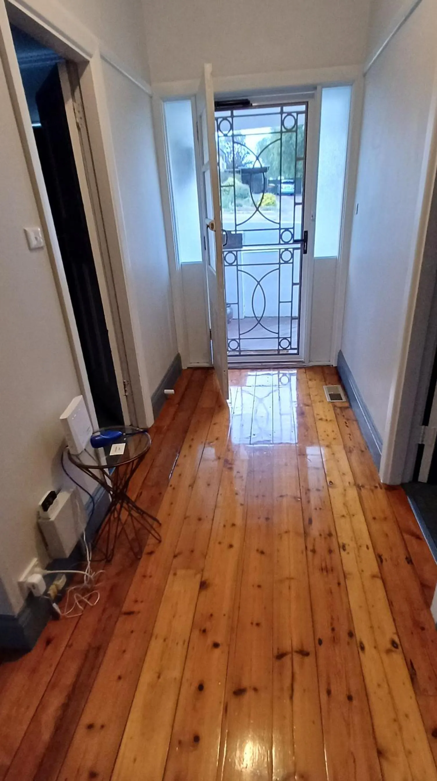 Lobby or reception in Bristol Hill Motor Inn