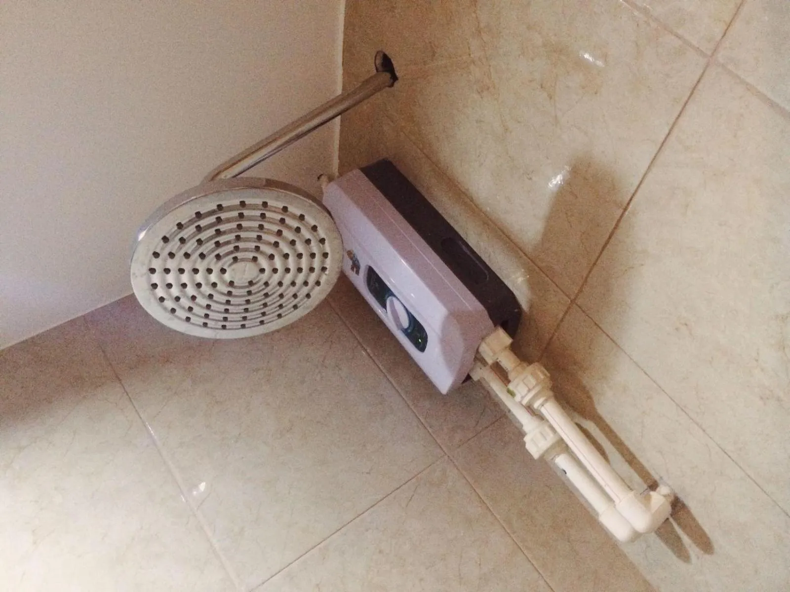 Chinatown Lai Lai Hotel Inc