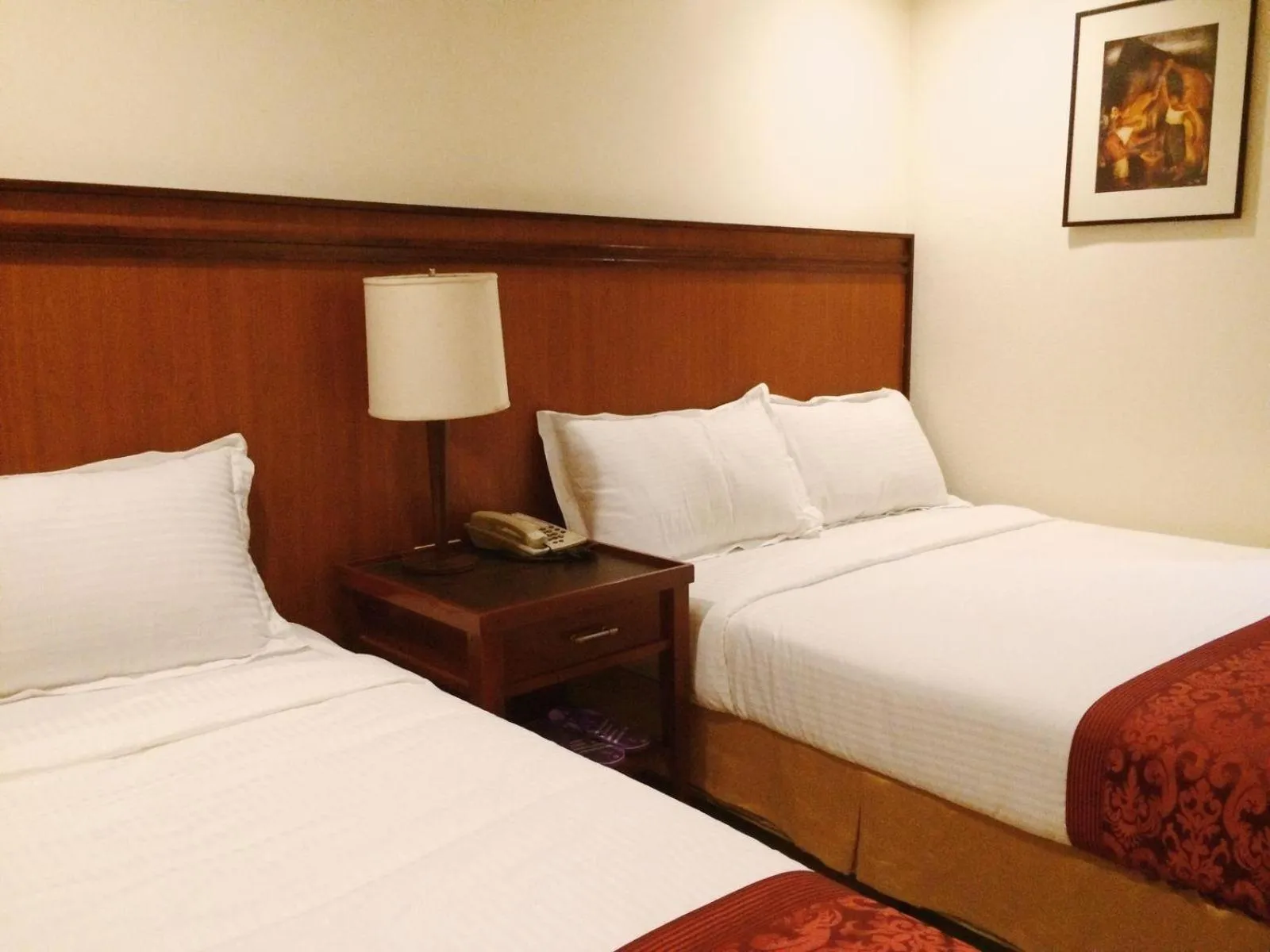 Bed in Chinatown Lai Lai Hotel Inc