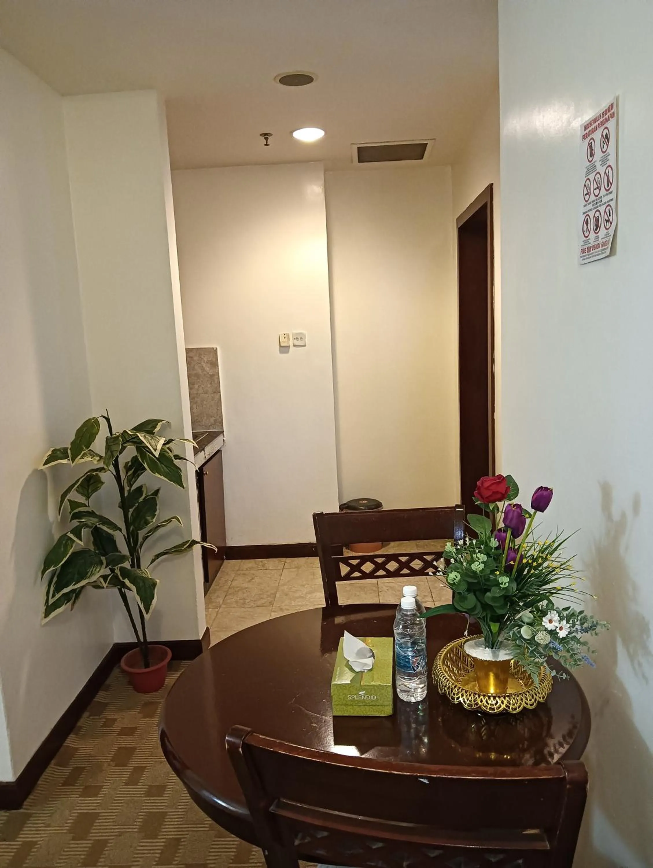 Dining area in Eastern Suites Times Square KL