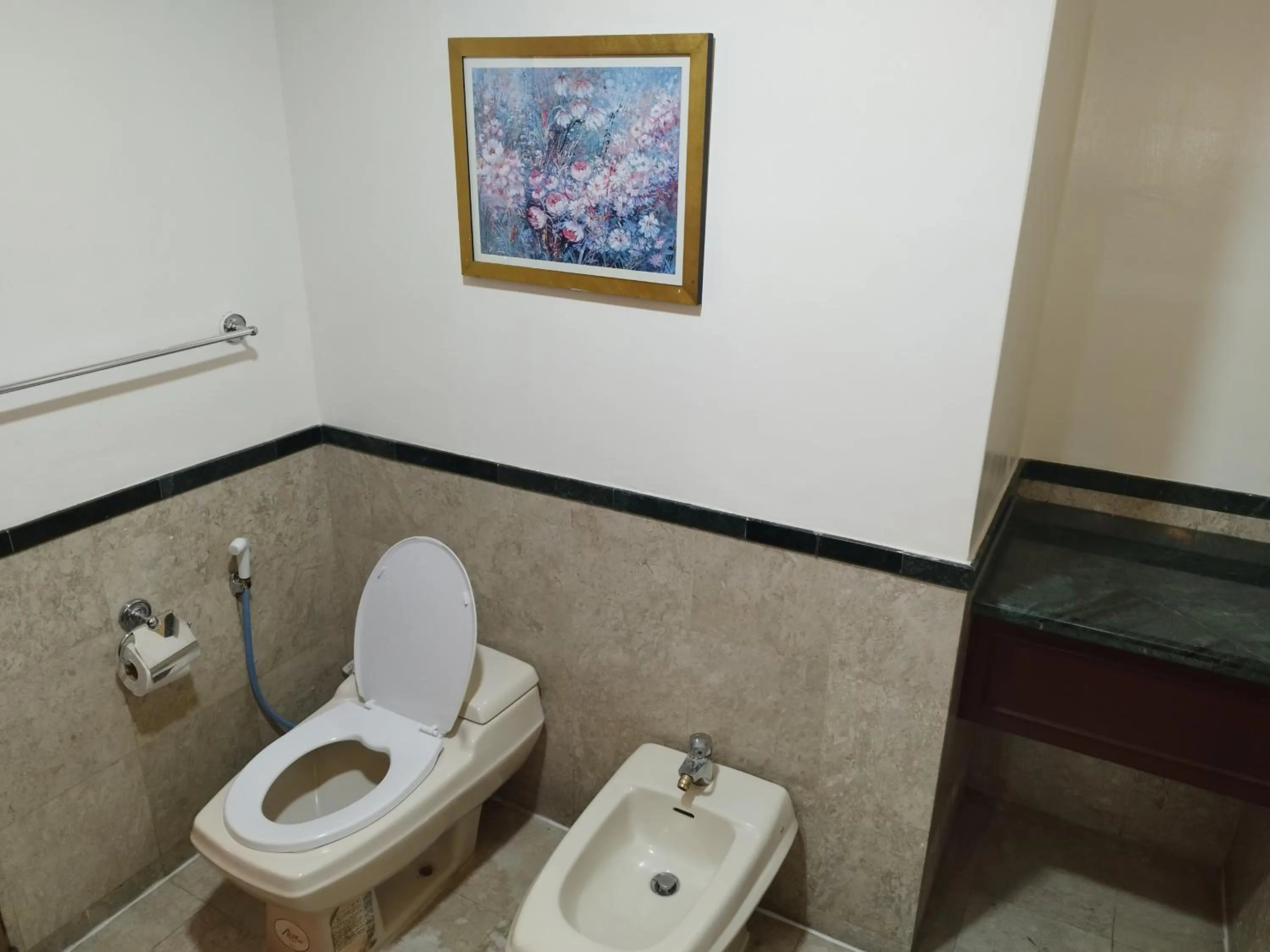 Toilet in Eastern Suites Times Square KL