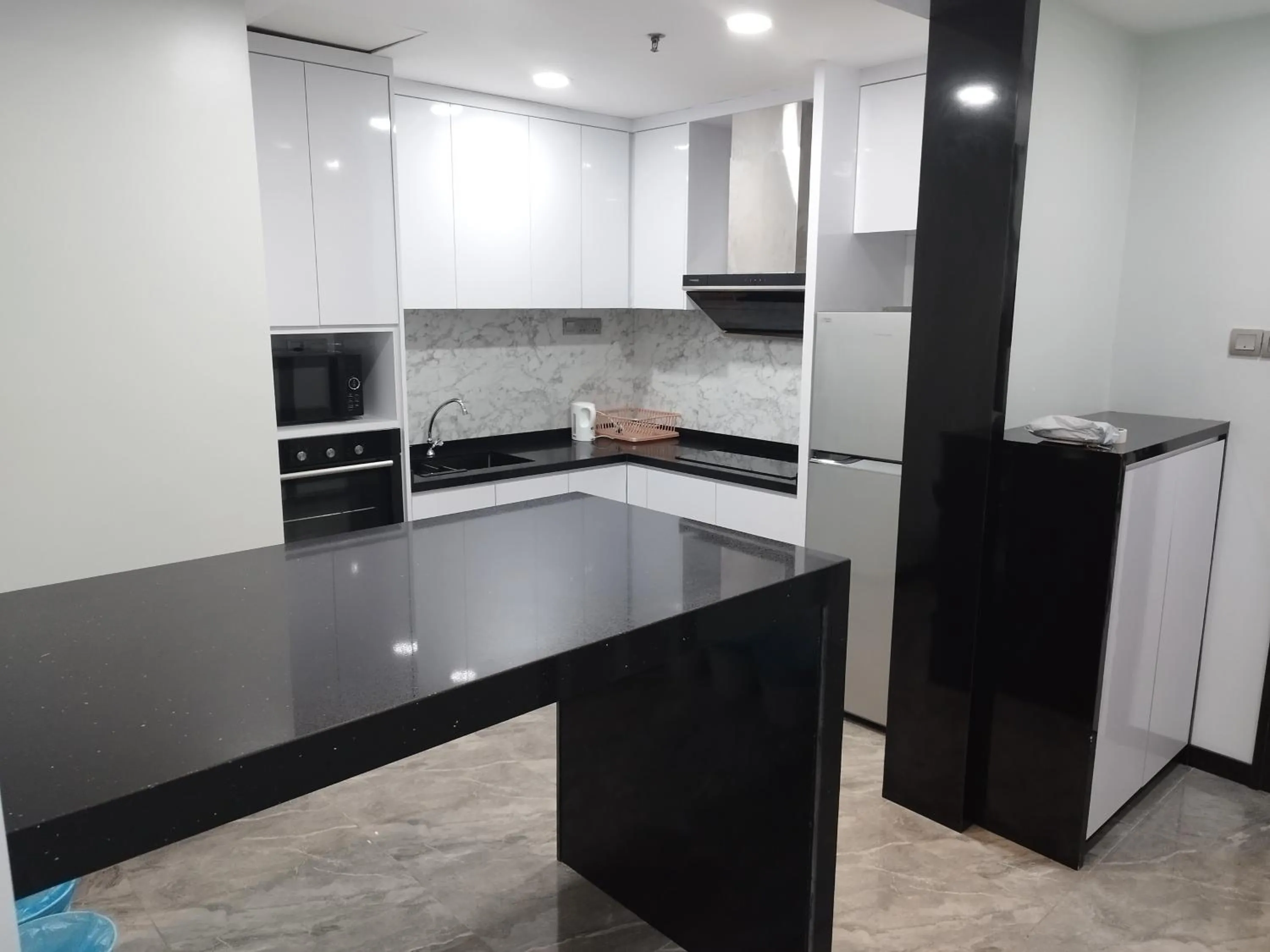 Kitchen or kitchenette in Eastern Suites Times Square KL