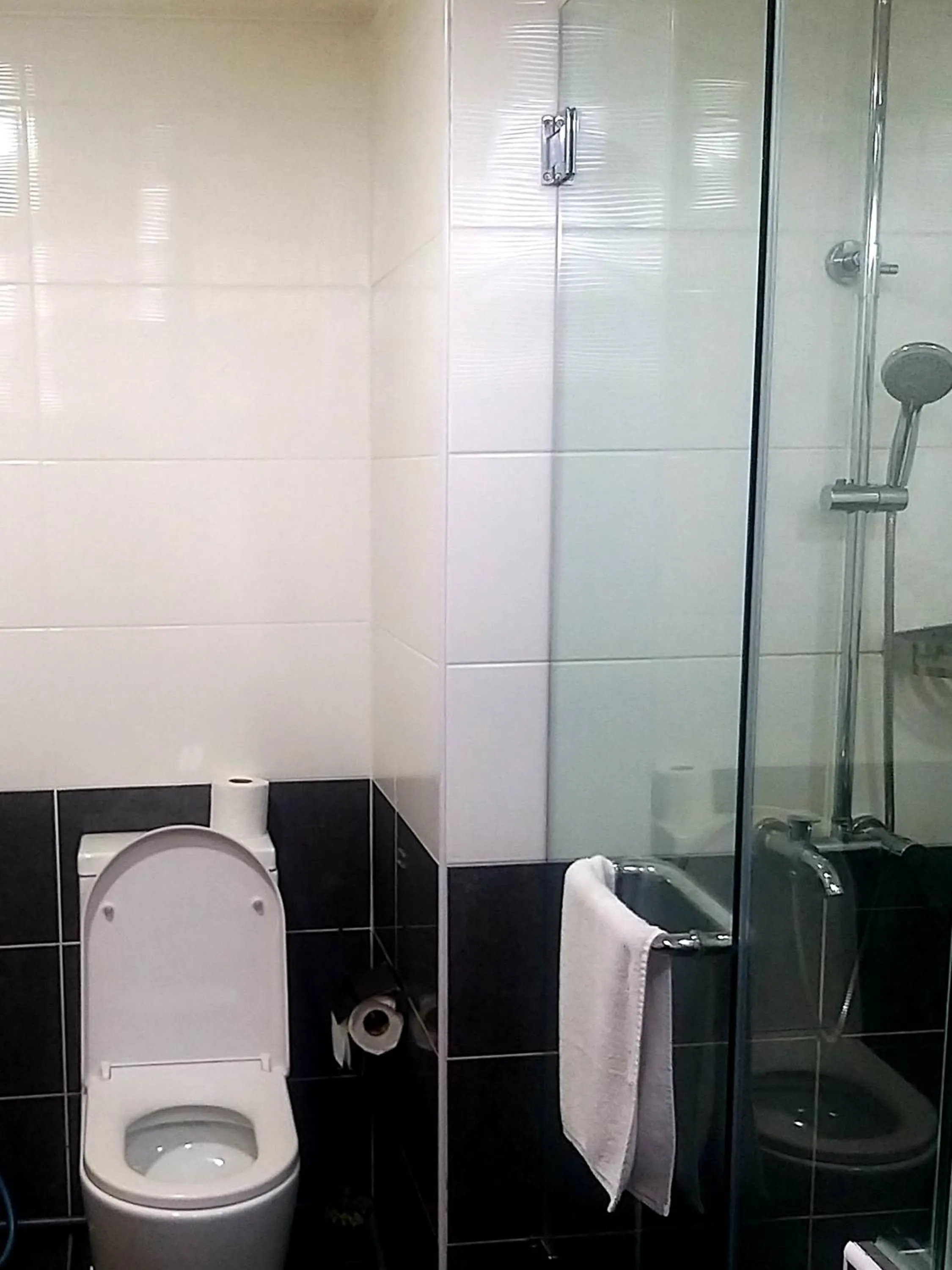 Shower in Eastern Suites Times Square KL