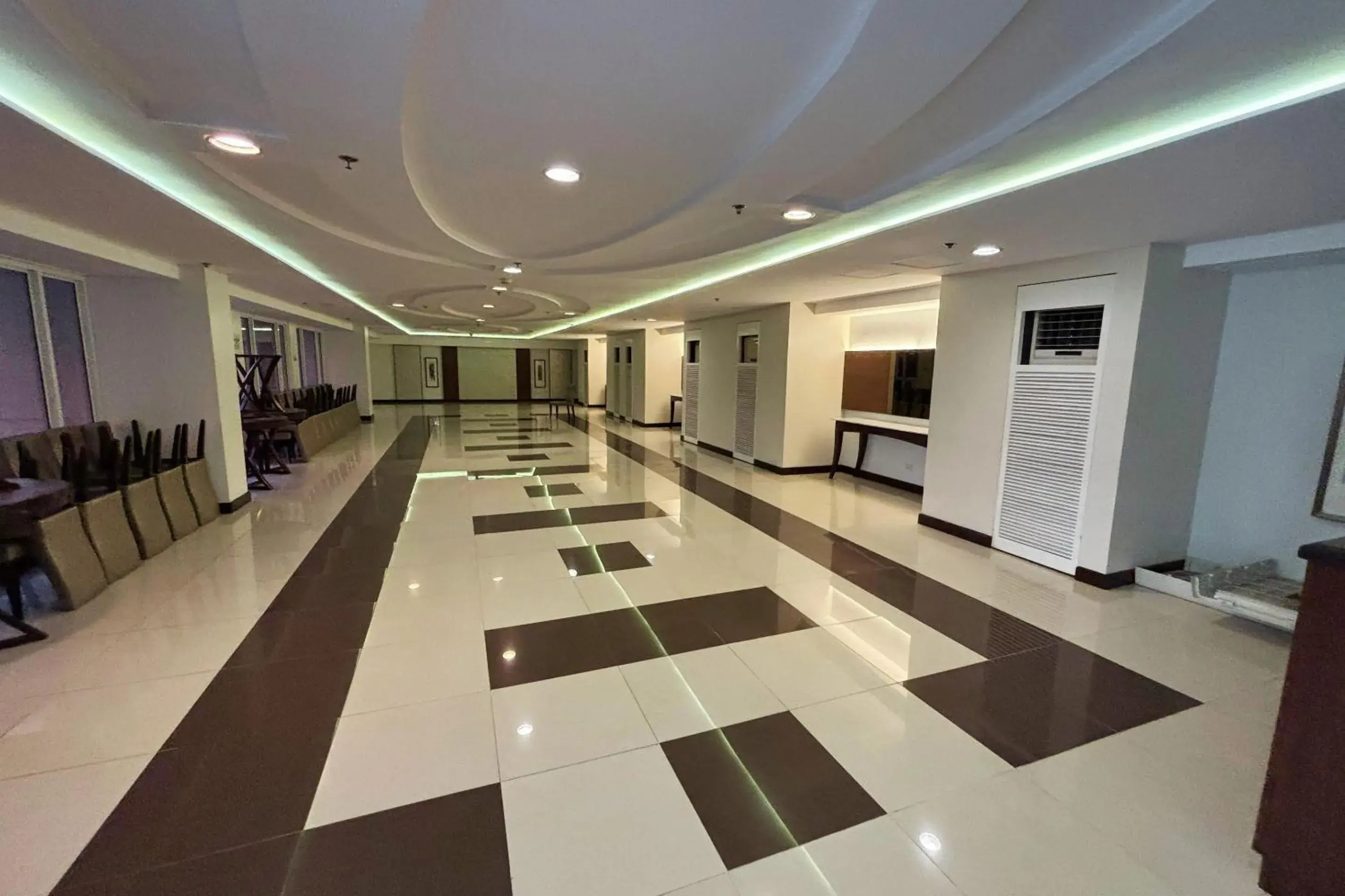 Facade/entrance in Extremeli Suites Facade/entrance in Extremeli Suites