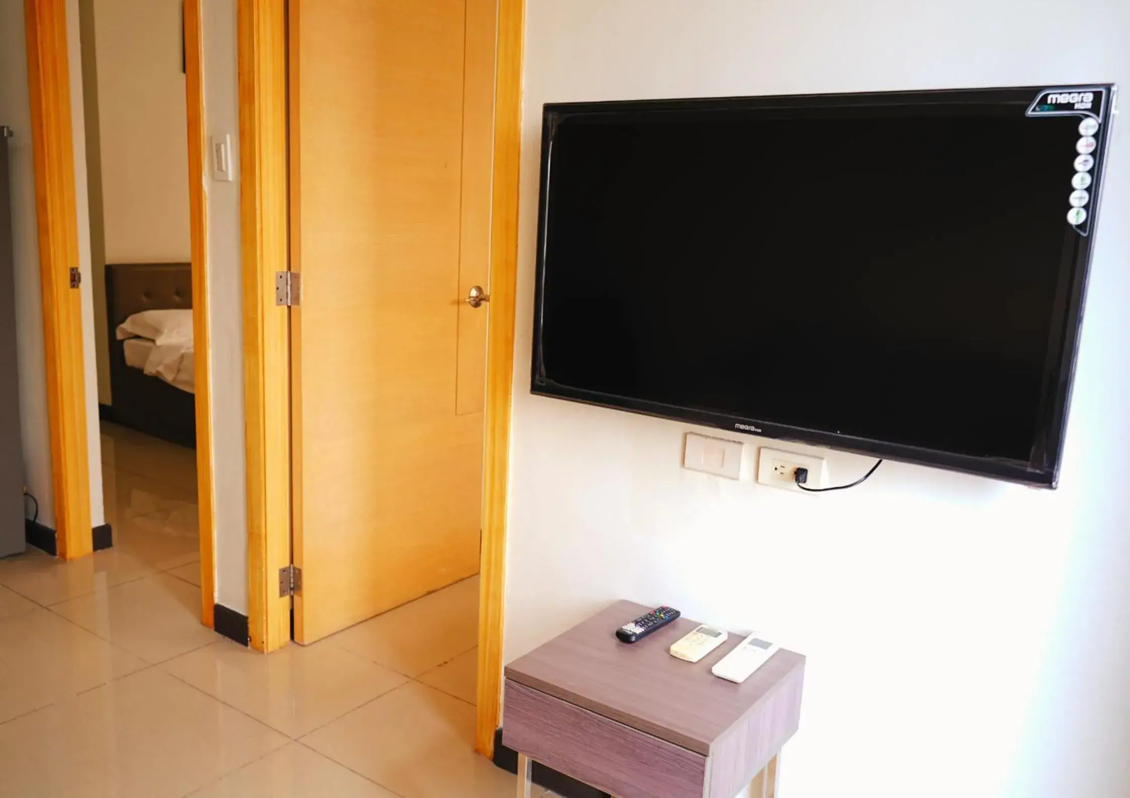 Living room, Bed in Extremeli Suites Living room, Bed in Extremeli Suites