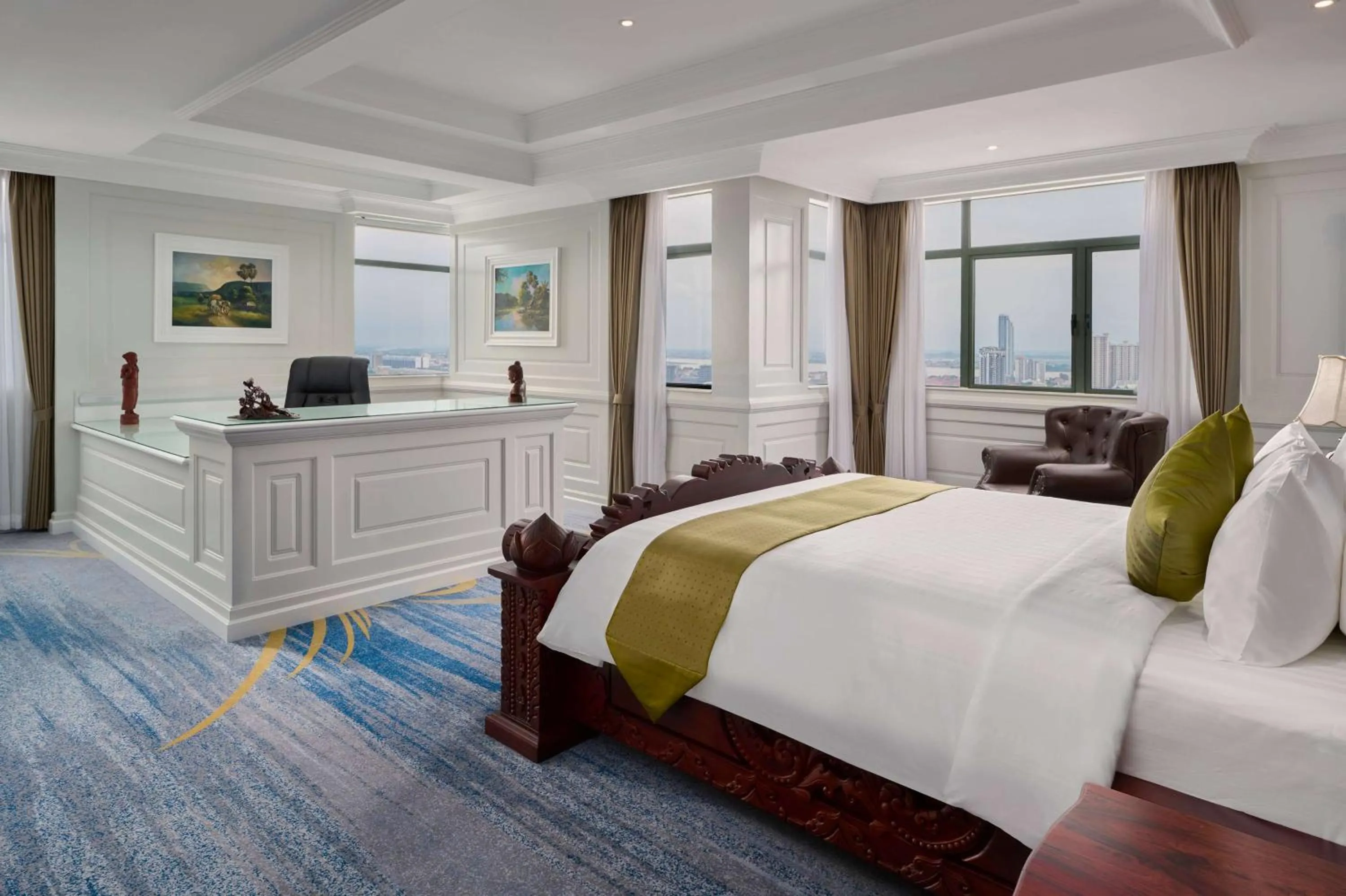 Bed in Wyndham Grand Phnom Penh Capital