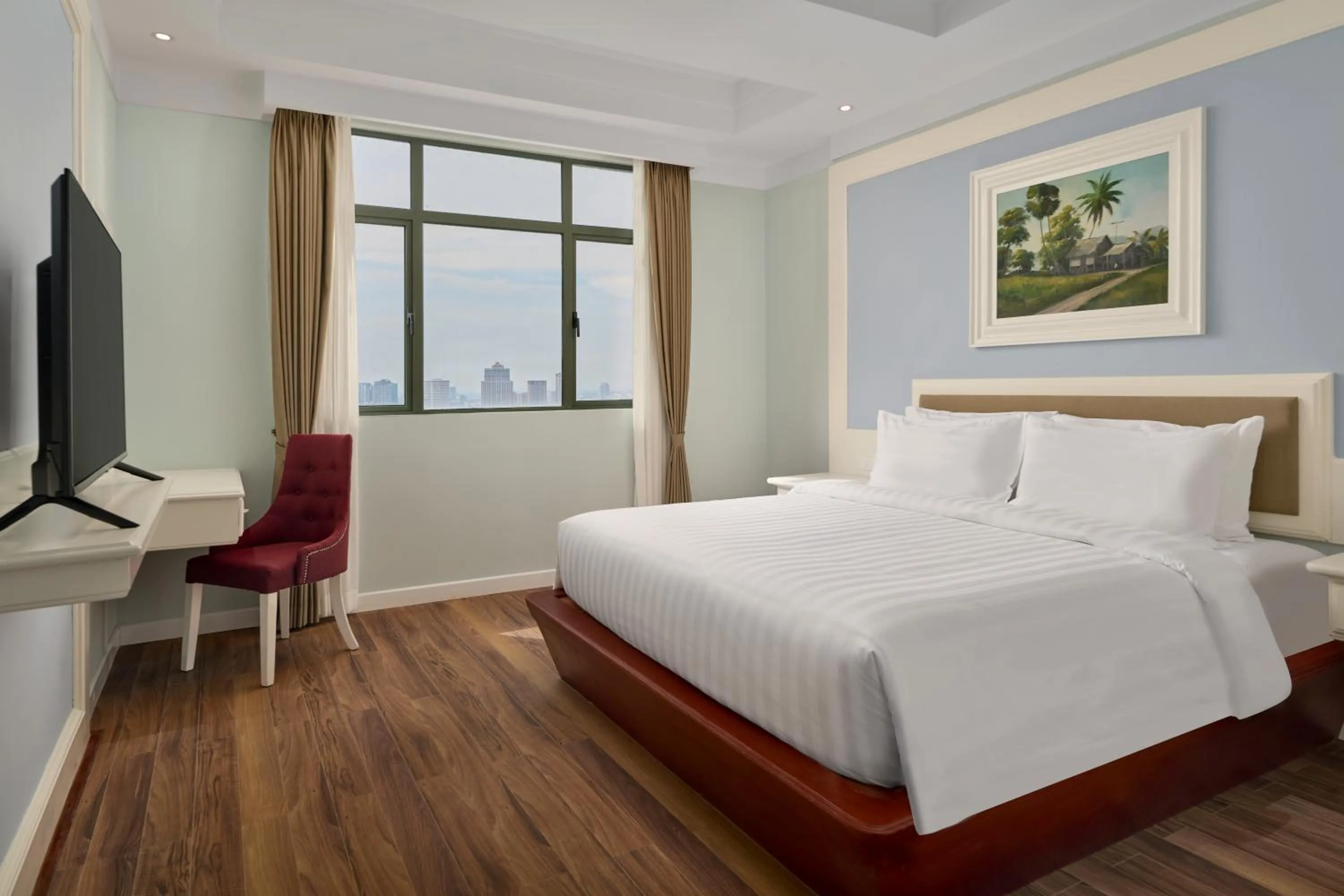 Bedroom, Bed in Wyndham Grand Phnom Penh Capital