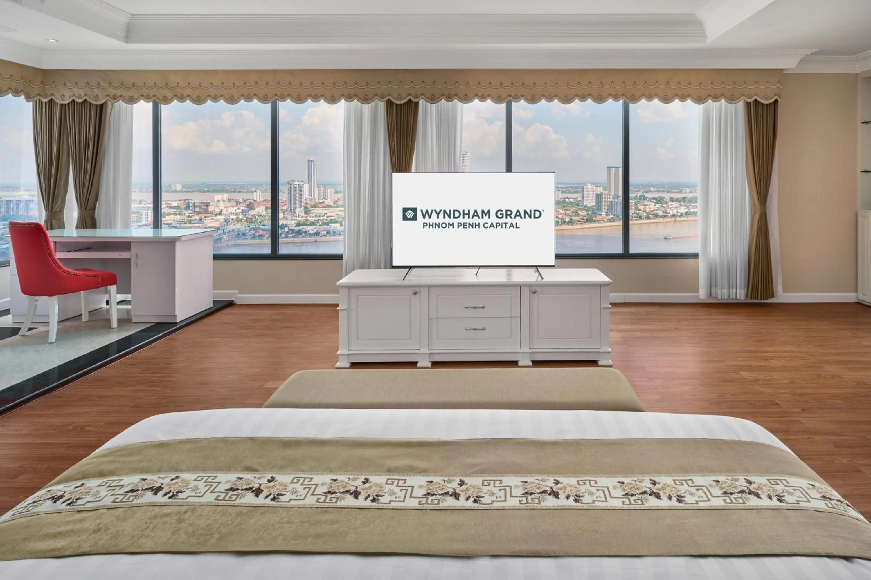 Bedroom, Bed in Wyndham Grand Phnom Penh Capital