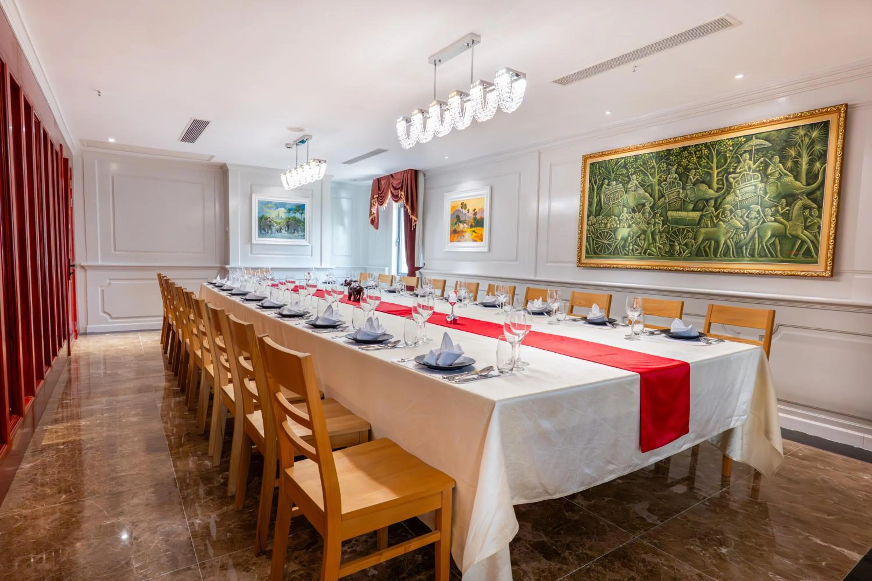 Restaurant/places to eat in Wyndham Grand Phnom Penh Capital