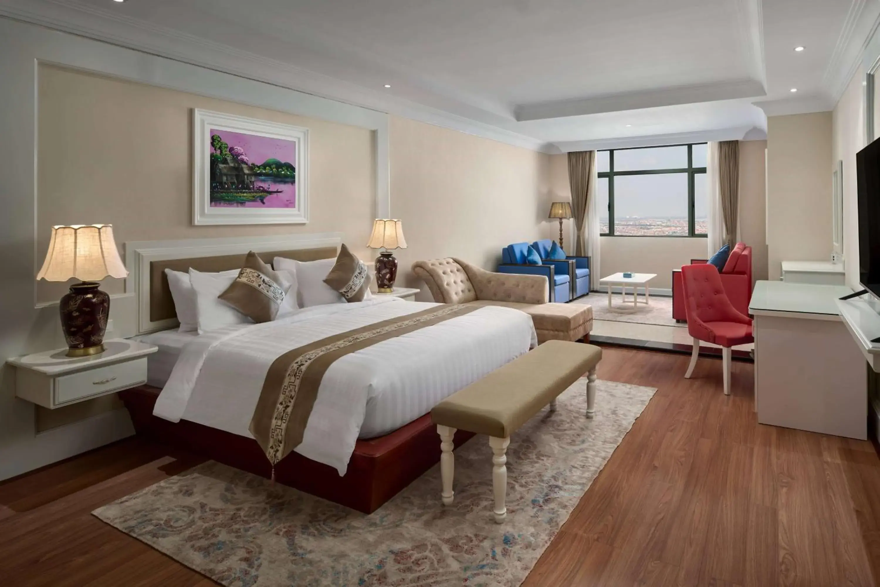 Deluxe King Room in Wyndham Grand Phnom Penh Capital Deluxe King Room in Wyndham Grand Phnom Penh Capital