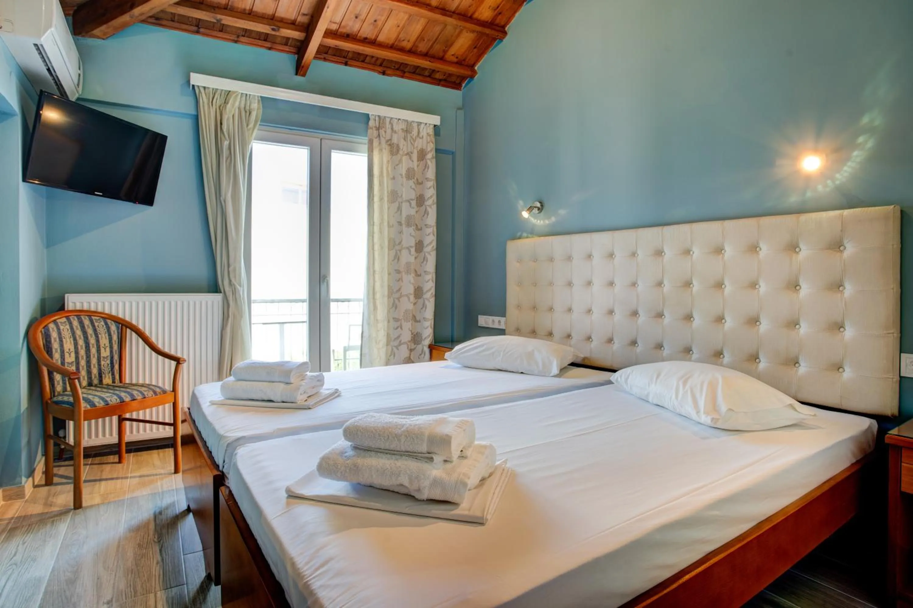 Bed in Heliotrope The Studios