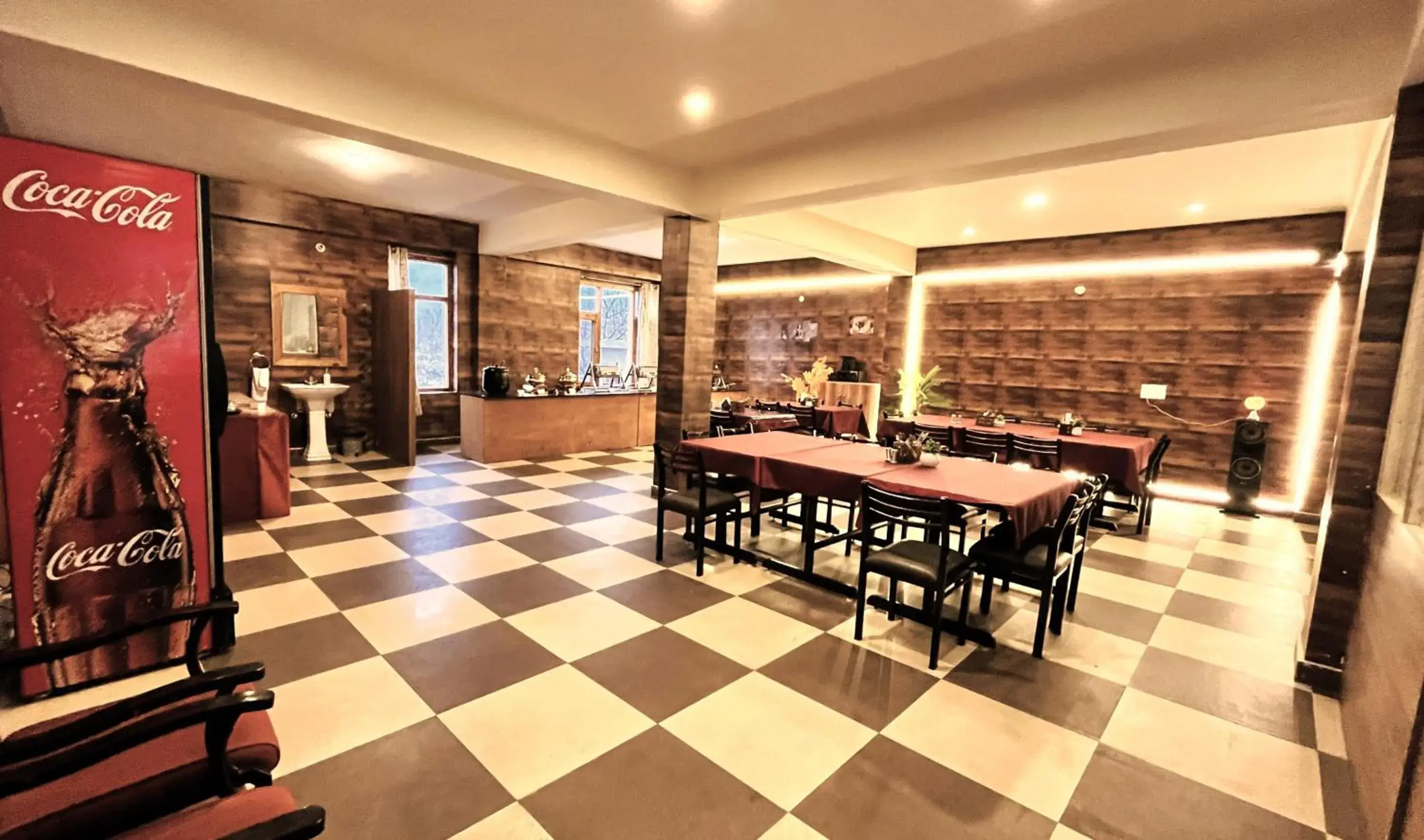 Restaurant/places to eat in WANDER THRIVES INN By Ads Manali Restaurant/places to eat in WANDER THRIVES INN By Ads Manali