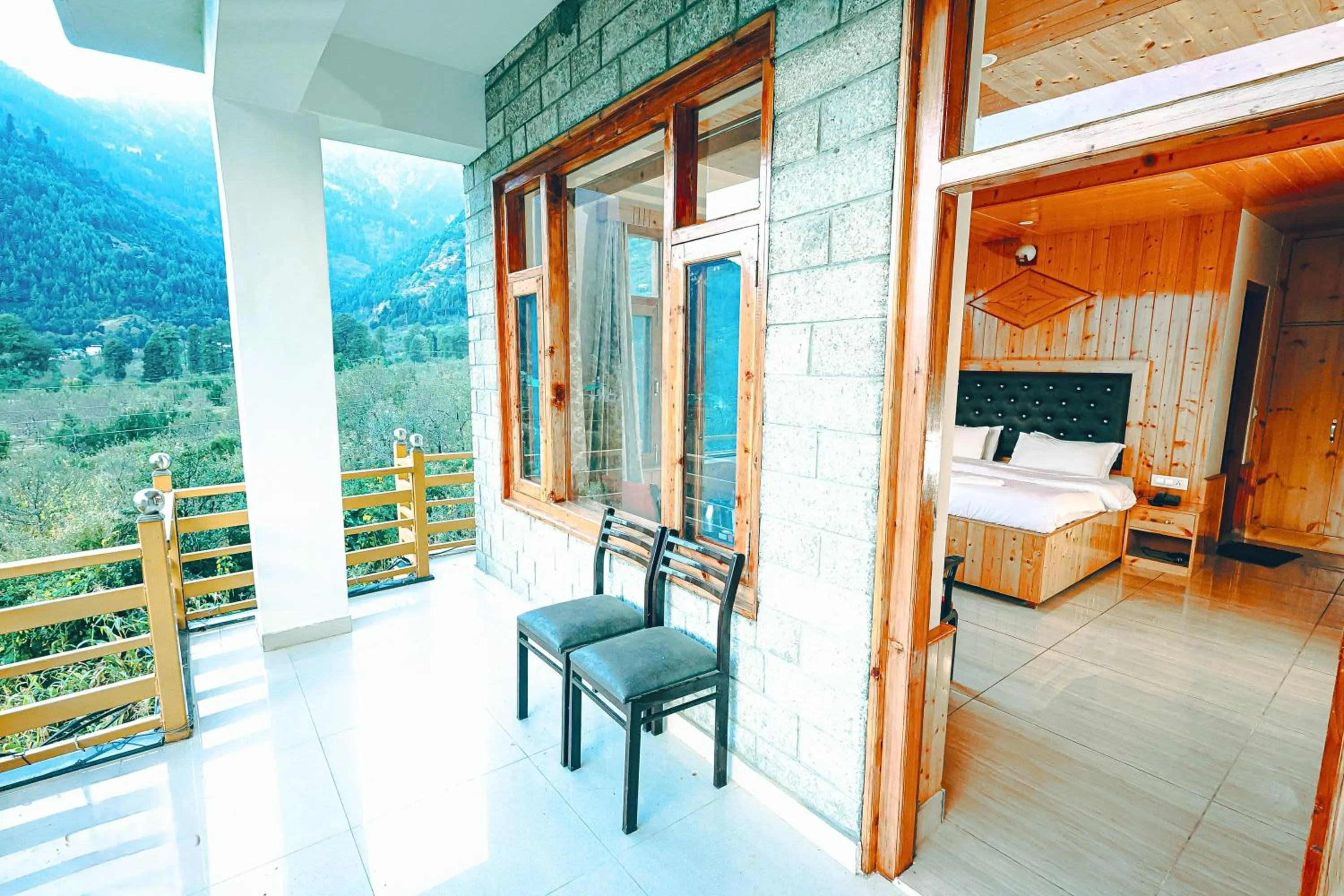 Balcony/Terrace in WANDER THRIVES INN By Ads Manali