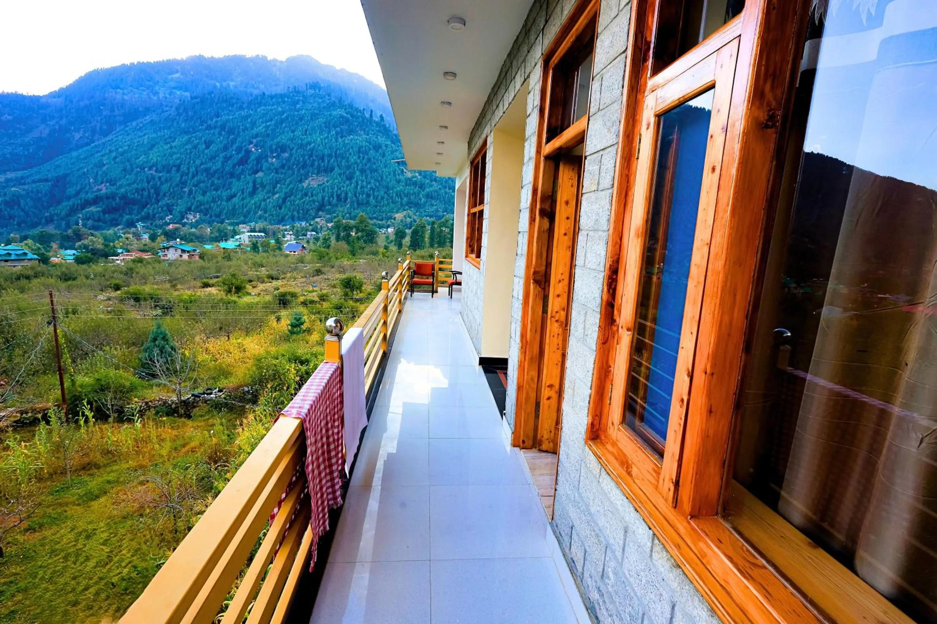 Property building in WANDER THRIVES INN By Ads Manali