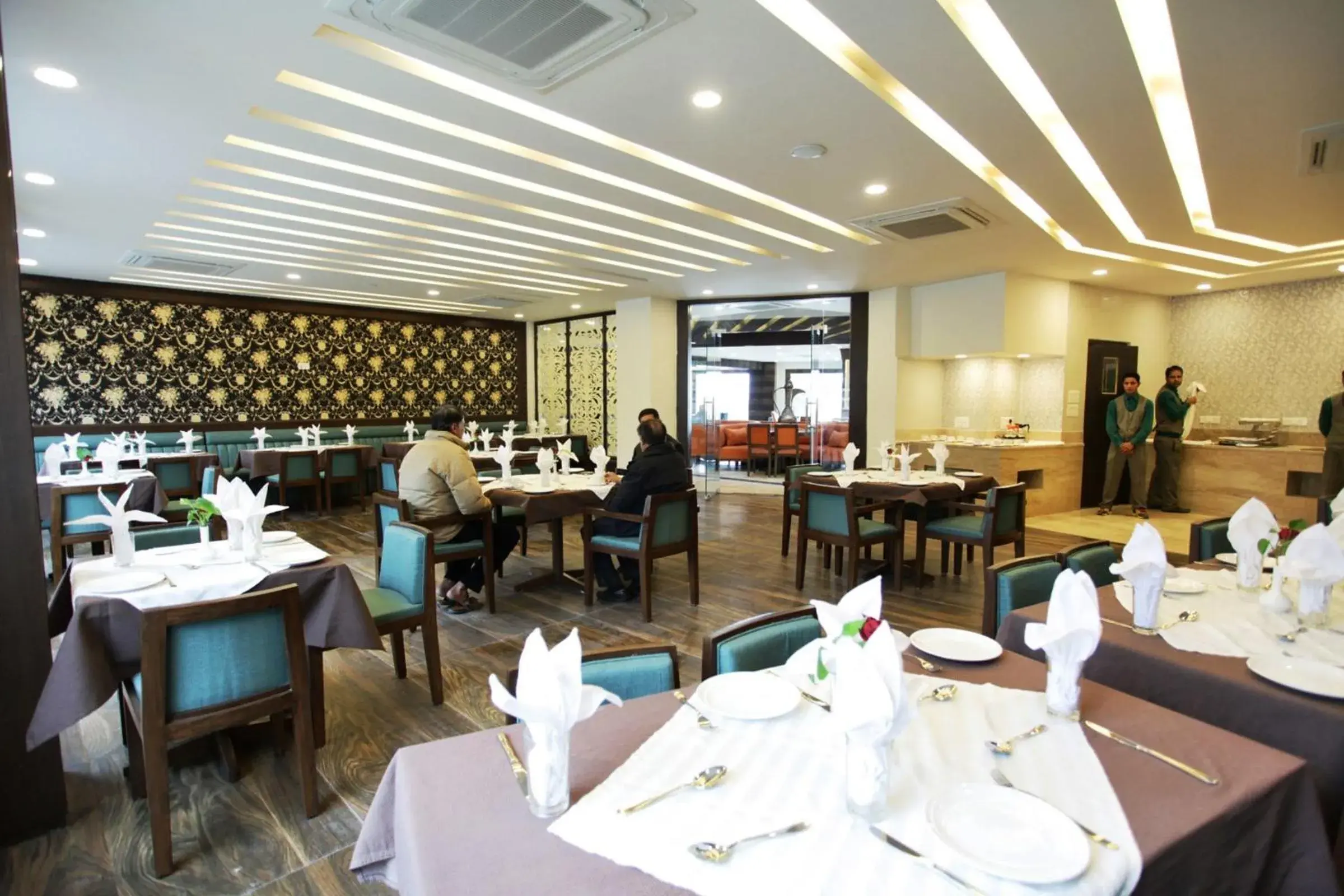 Restaurant/places to eat in Lemon Tree Hotel, Katra Restaurant/places to eat in Lemon Tree Hotel, Katra