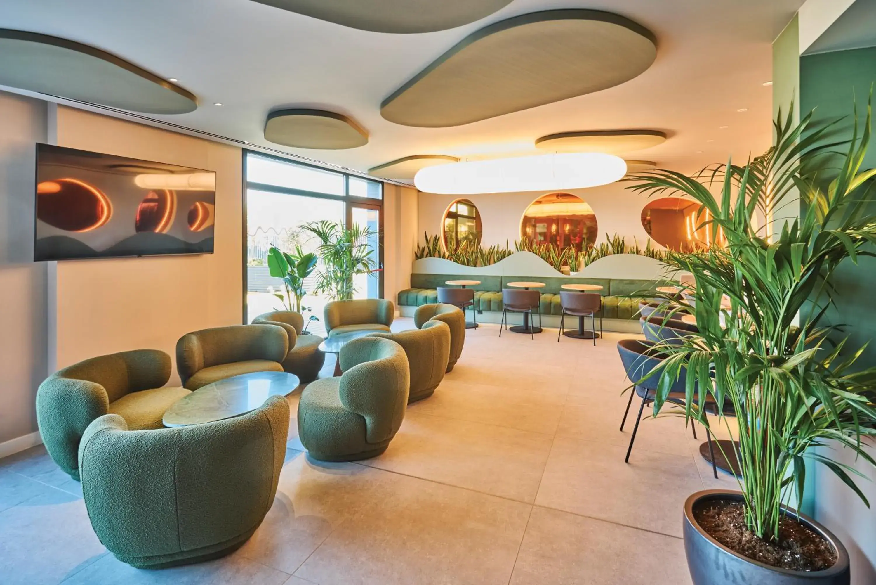 Lounge or bar in Ibis Styles Madrid Airport Valdebebas Lounge or bar in Ibis Styles Madrid Airport Valdebebas