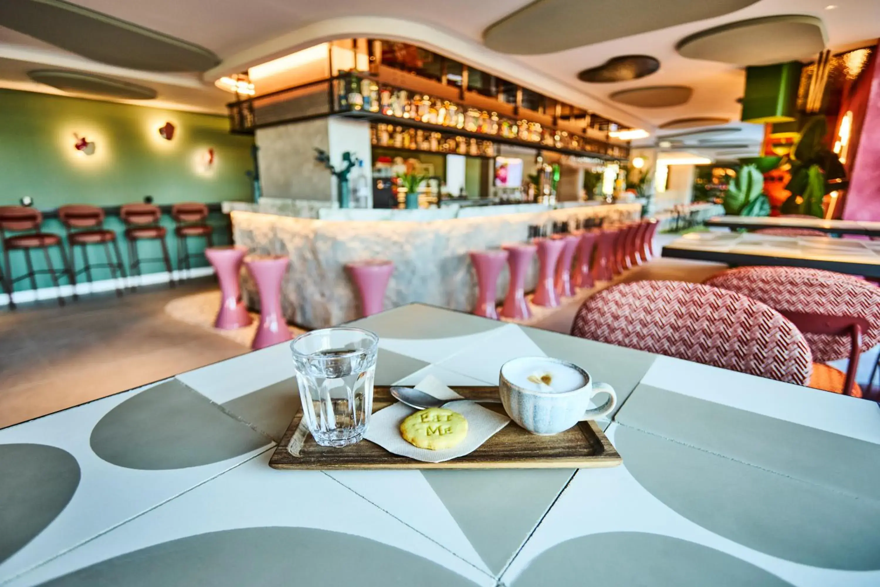 Lounge or bar in Ibis Styles Madrid Airport Valdebebas Lounge or bar in Ibis Styles Madrid Airport Valdebebas