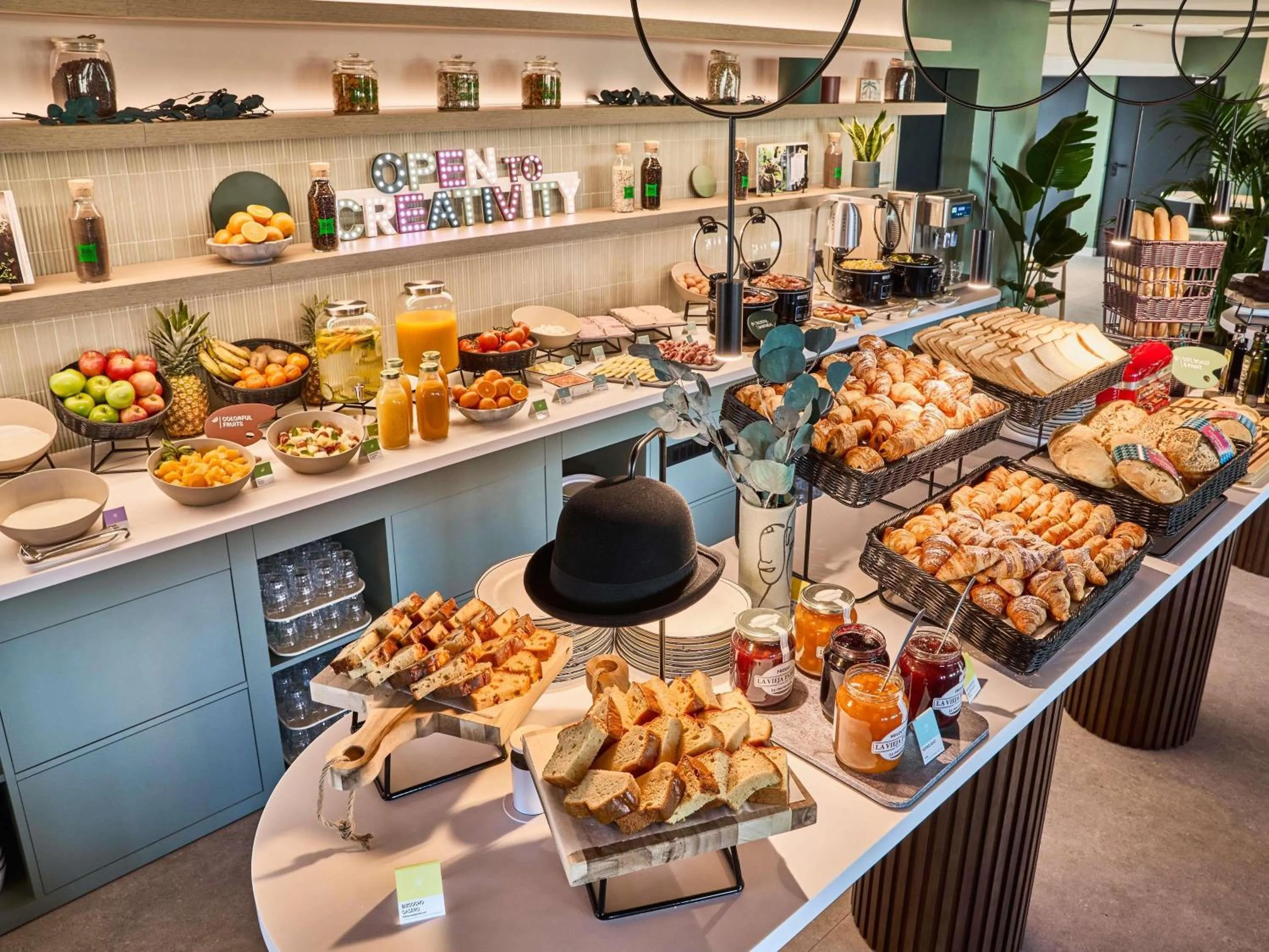 Breakfast in Ibis Styles Madrid Airport Valdebebas