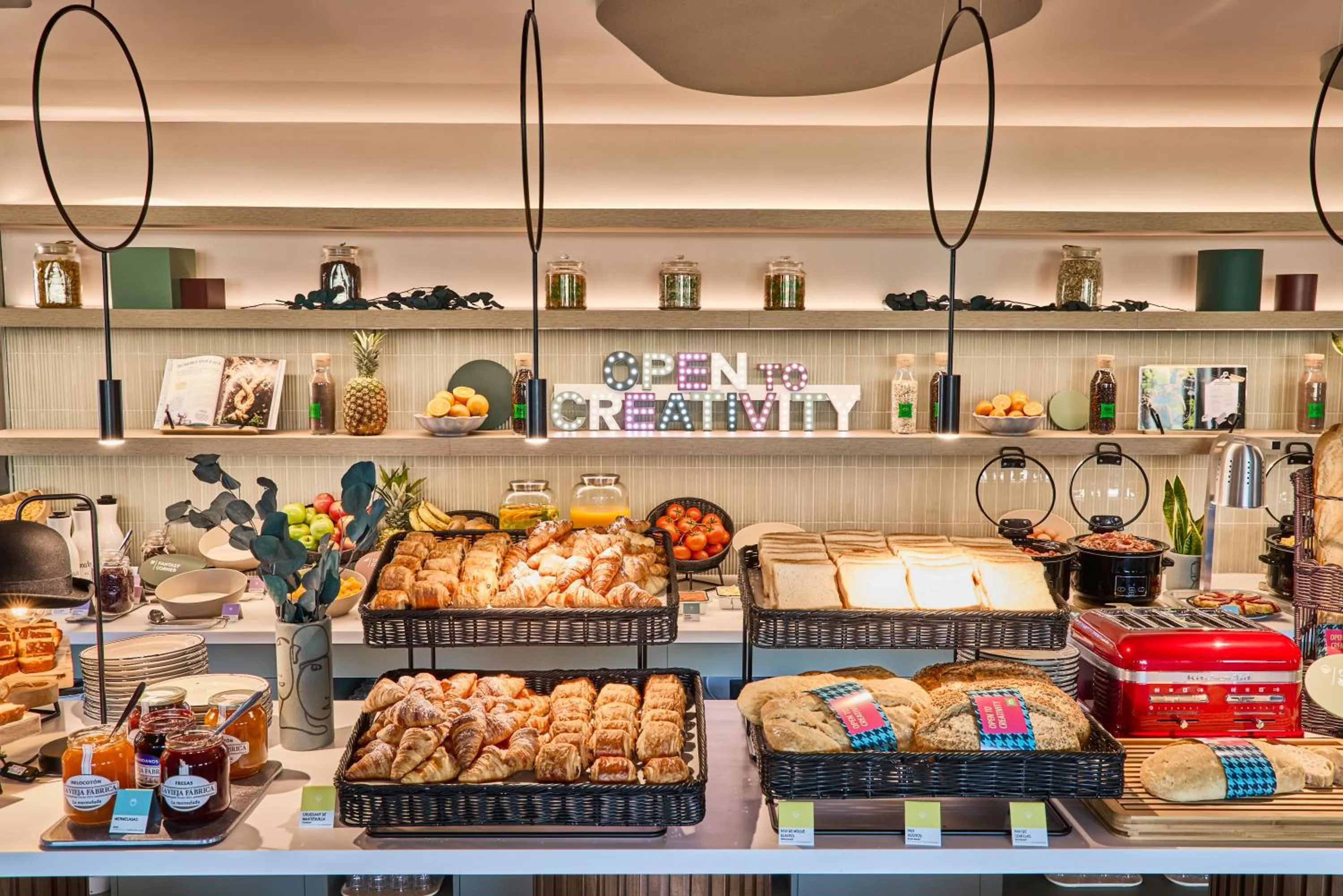 Breakfast in Ibis Styles Madrid Airport Valdebebas