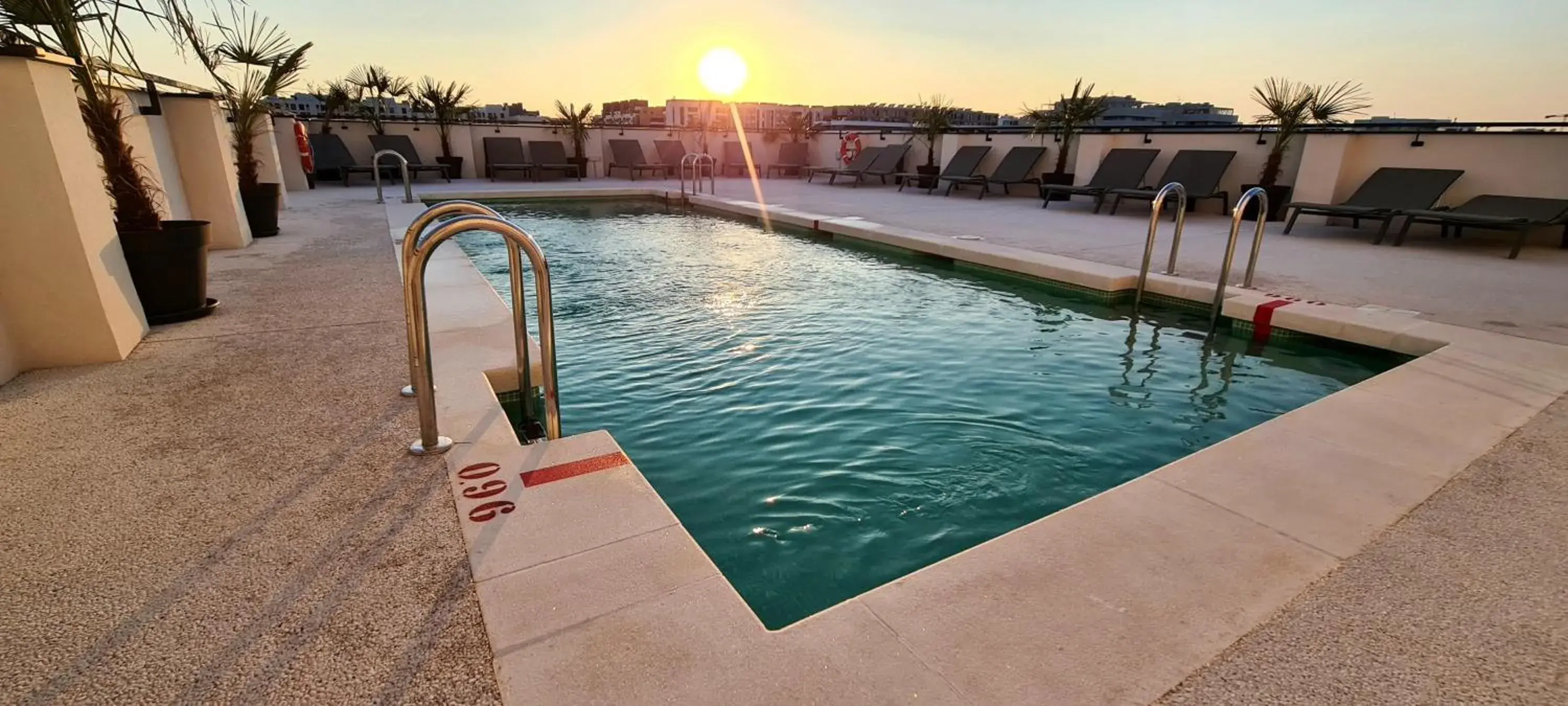 Pool view in Ibis Styles Madrid Airport Valdebebas Pool view in Ibis Styles Madrid Airport Valdebebas