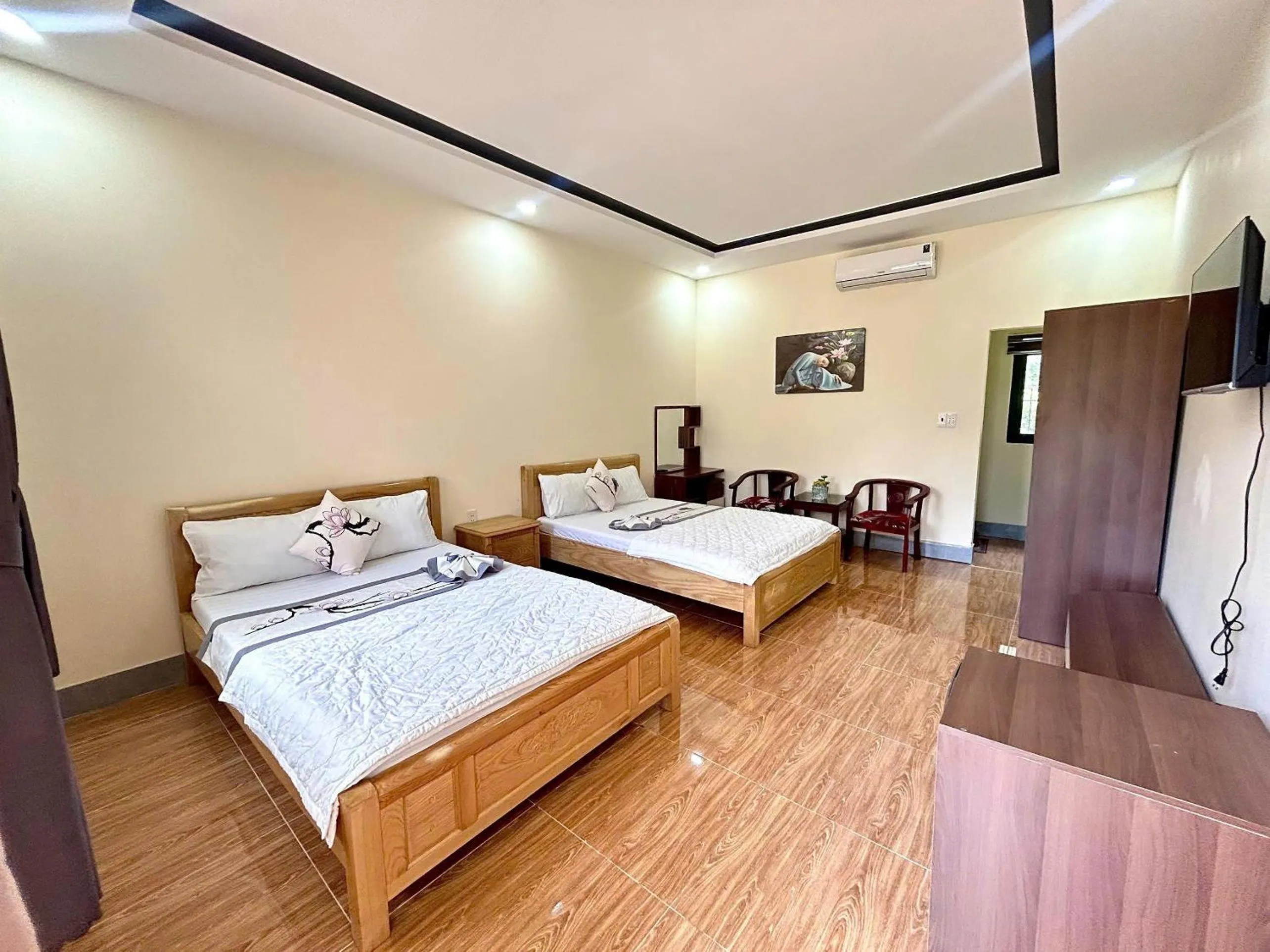 Family Room in Long Van Hotel