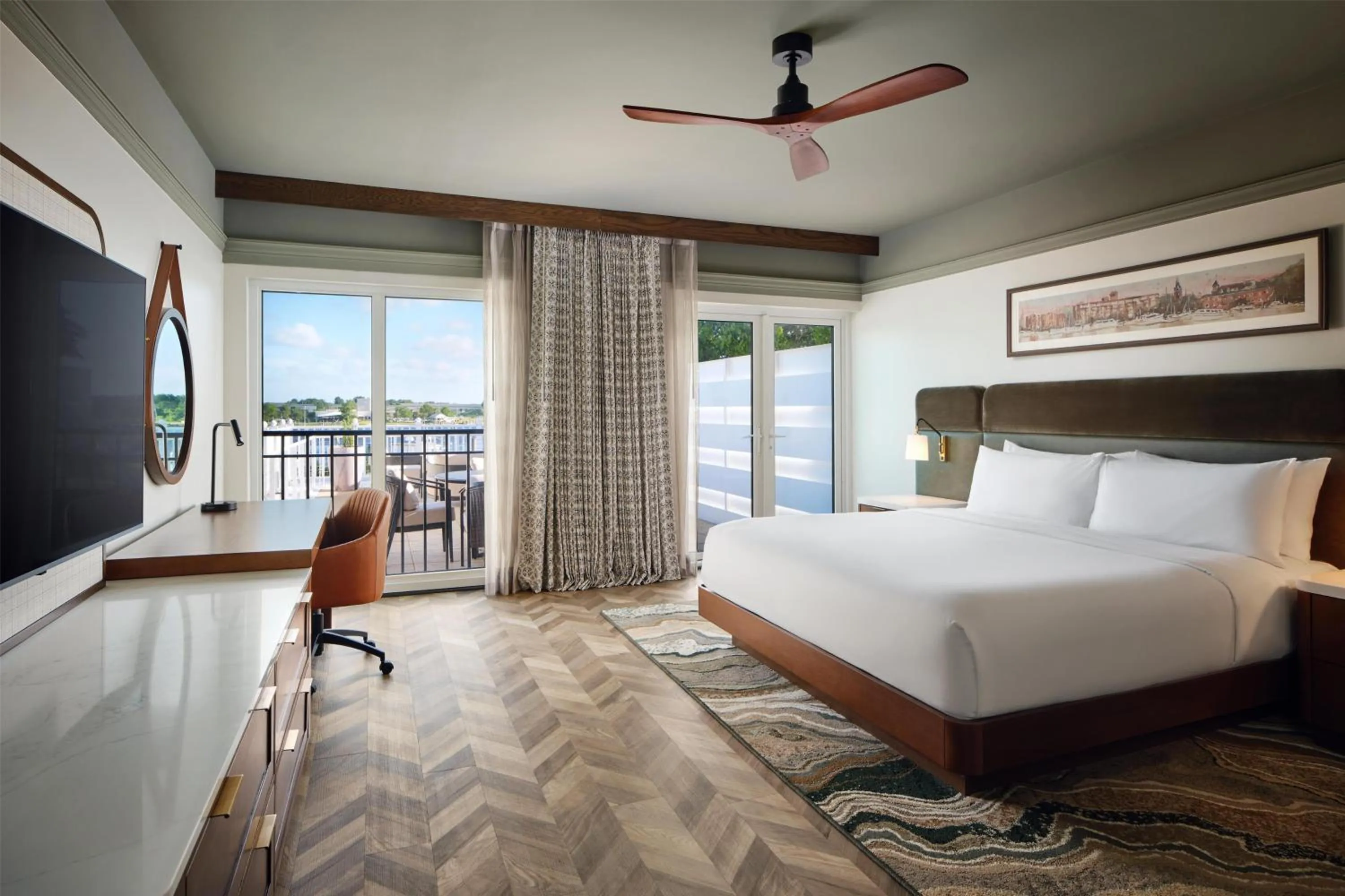 Bed in Tryon Riverfront Inn New Bern, Tapestry Collection By Hilton