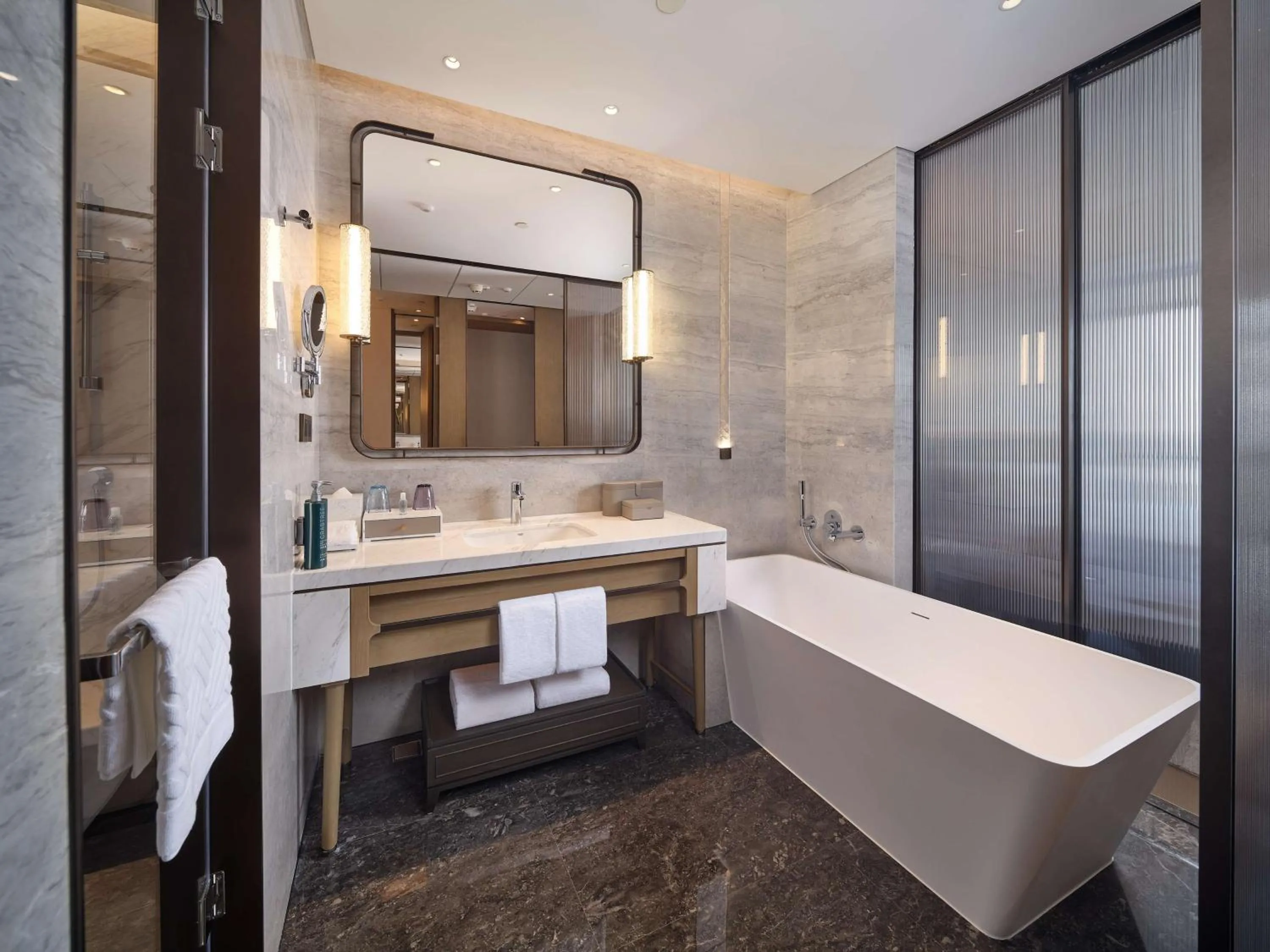 Bathroom in Hilton Jiashan