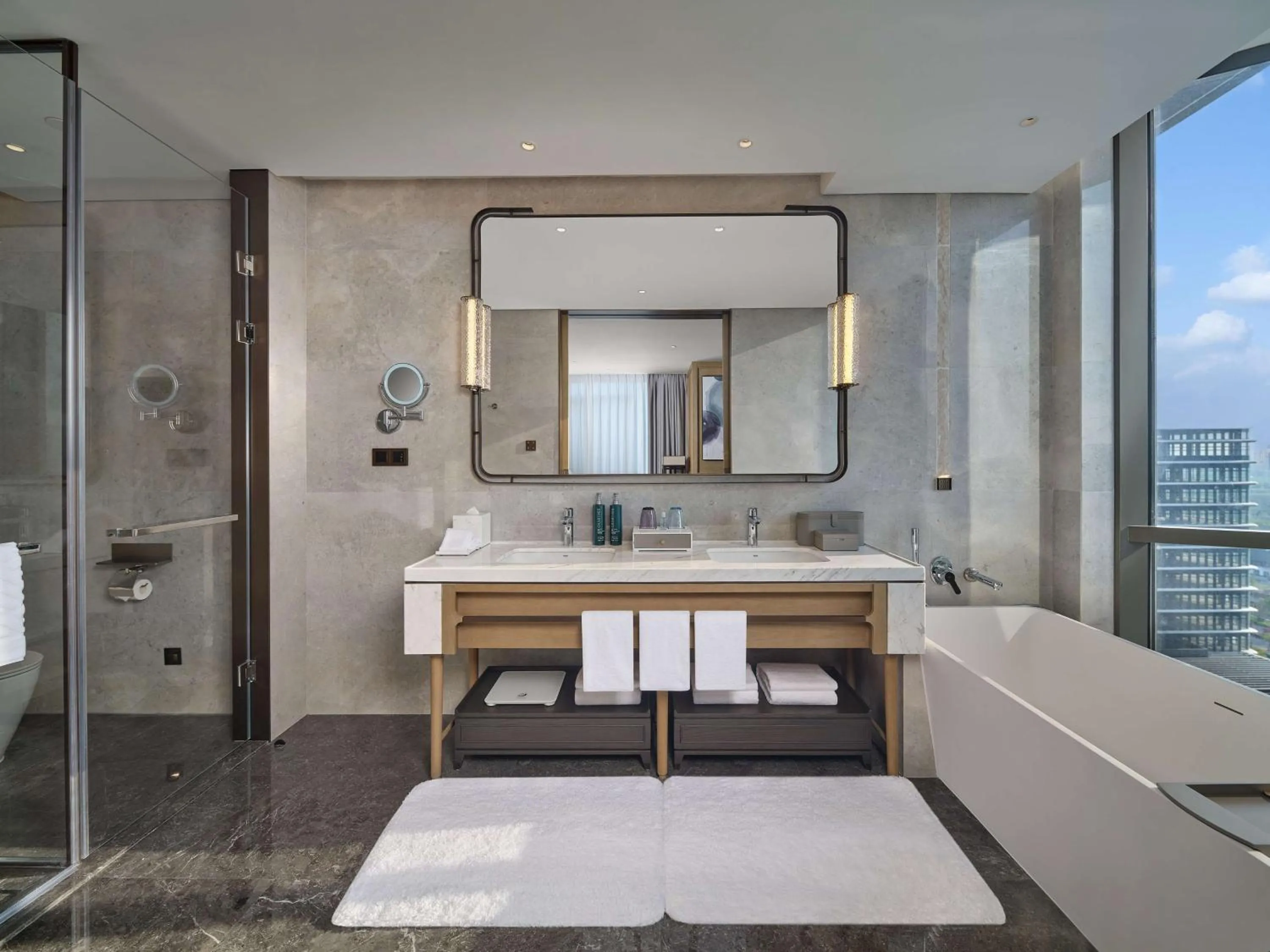 Bathroom in Hilton Jiashan