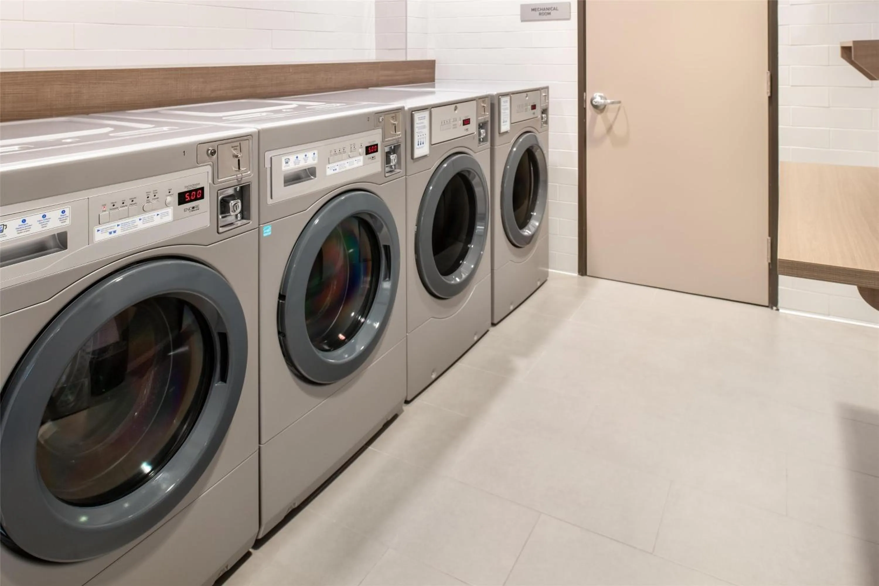 laundry in Home2 Suites By Hilton Woodland Sacramento