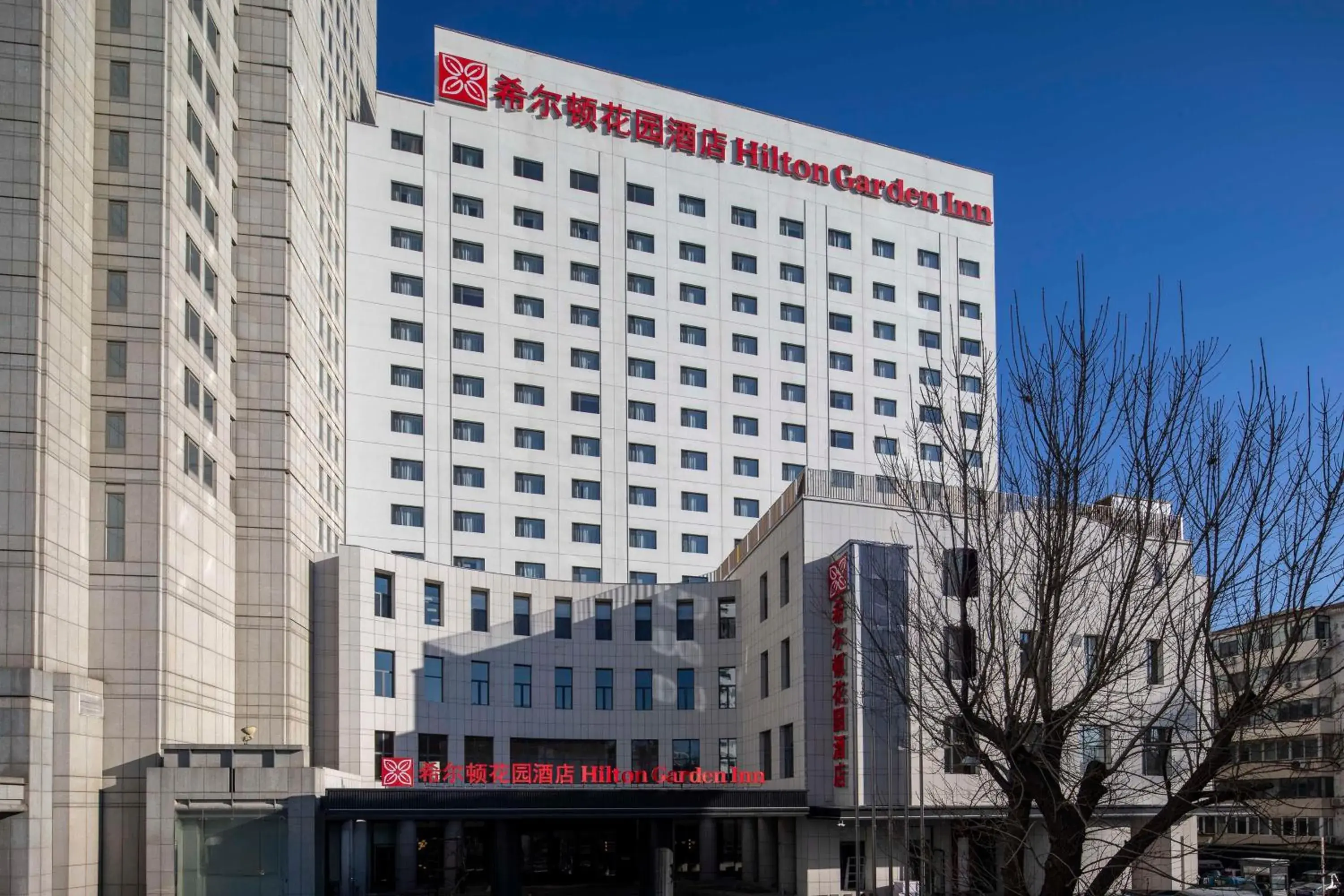 Property building in Hilton Garden Inn Tianjin Five Great Avenues Property building in Hilton Garden Inn Tianjin Five Great Avenues