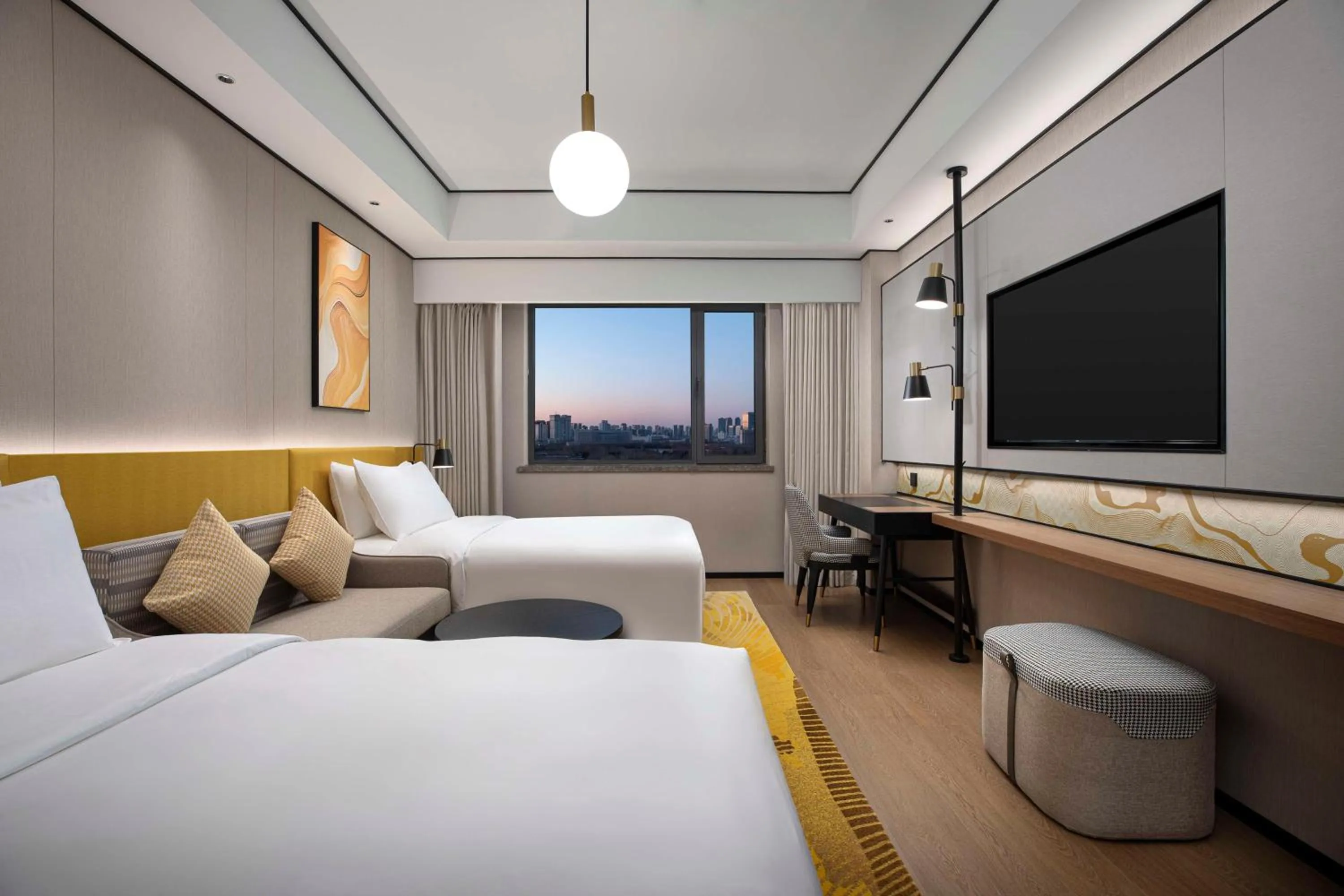 Bed in Hilton Garden Inn Tianjin Five Great Avenues