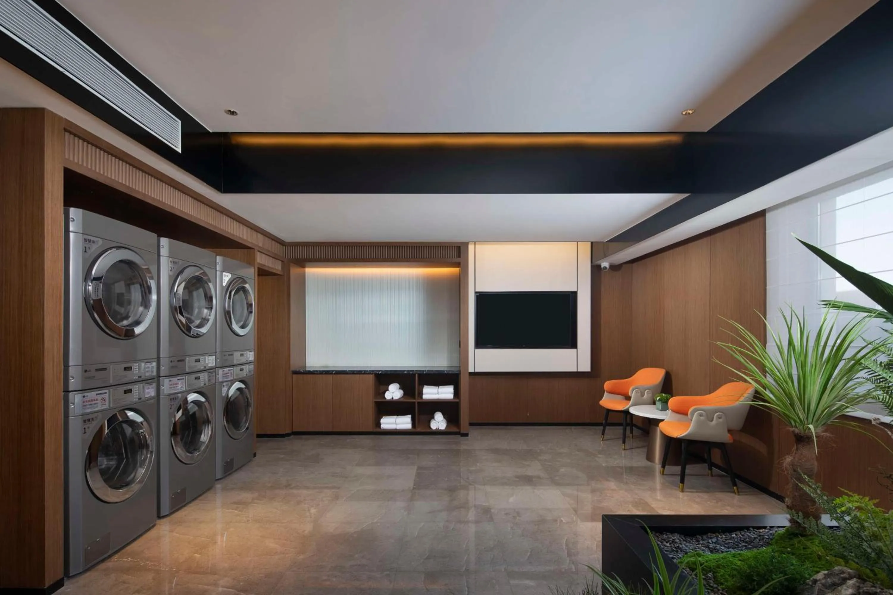 laundry in Hilton Garden Inn Tianjin Five Great Avenues