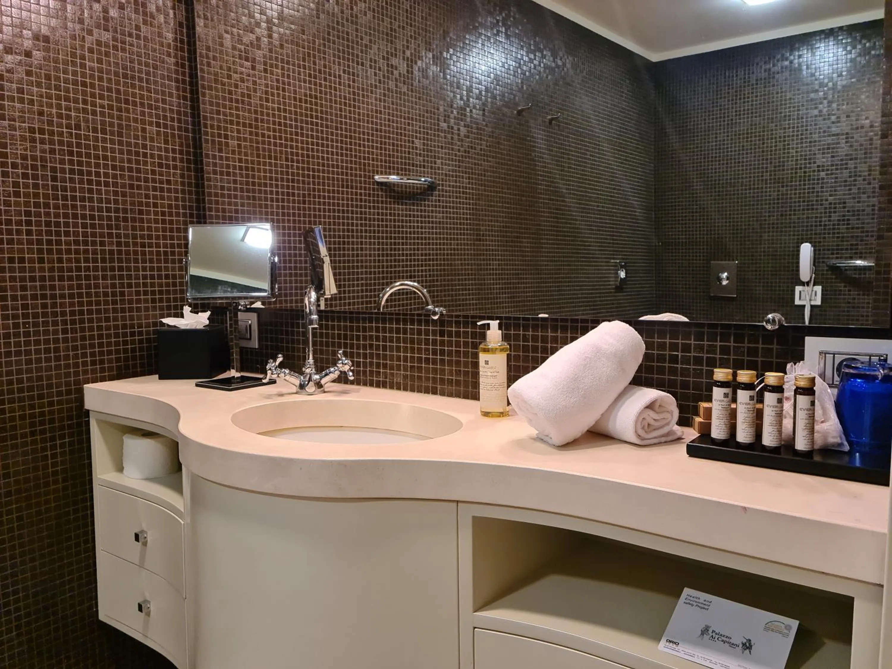 Bathroom in Palazzo Ai Capitani