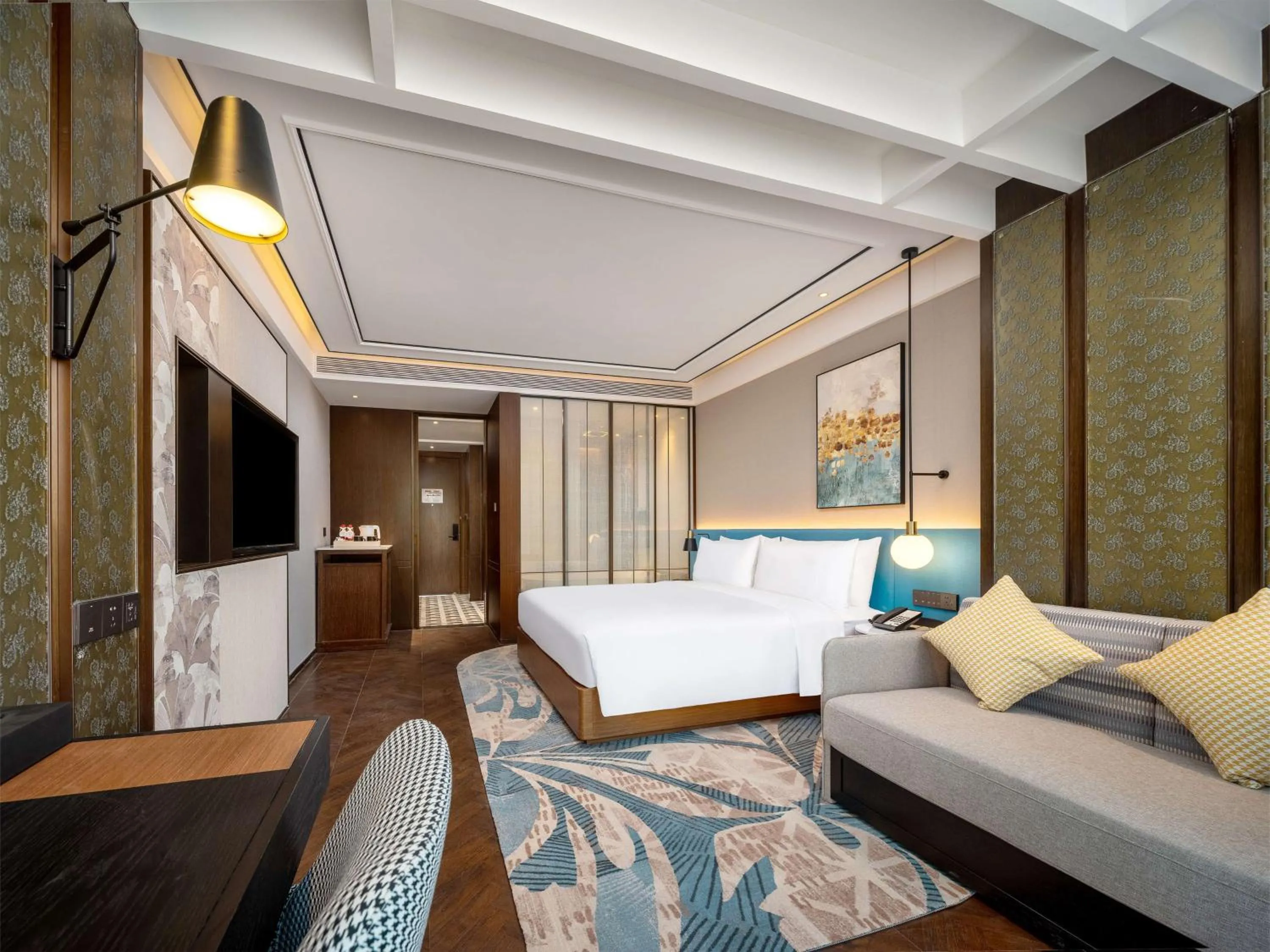 Living room, Bed in Hilton Garden Inn Beijing Guomao