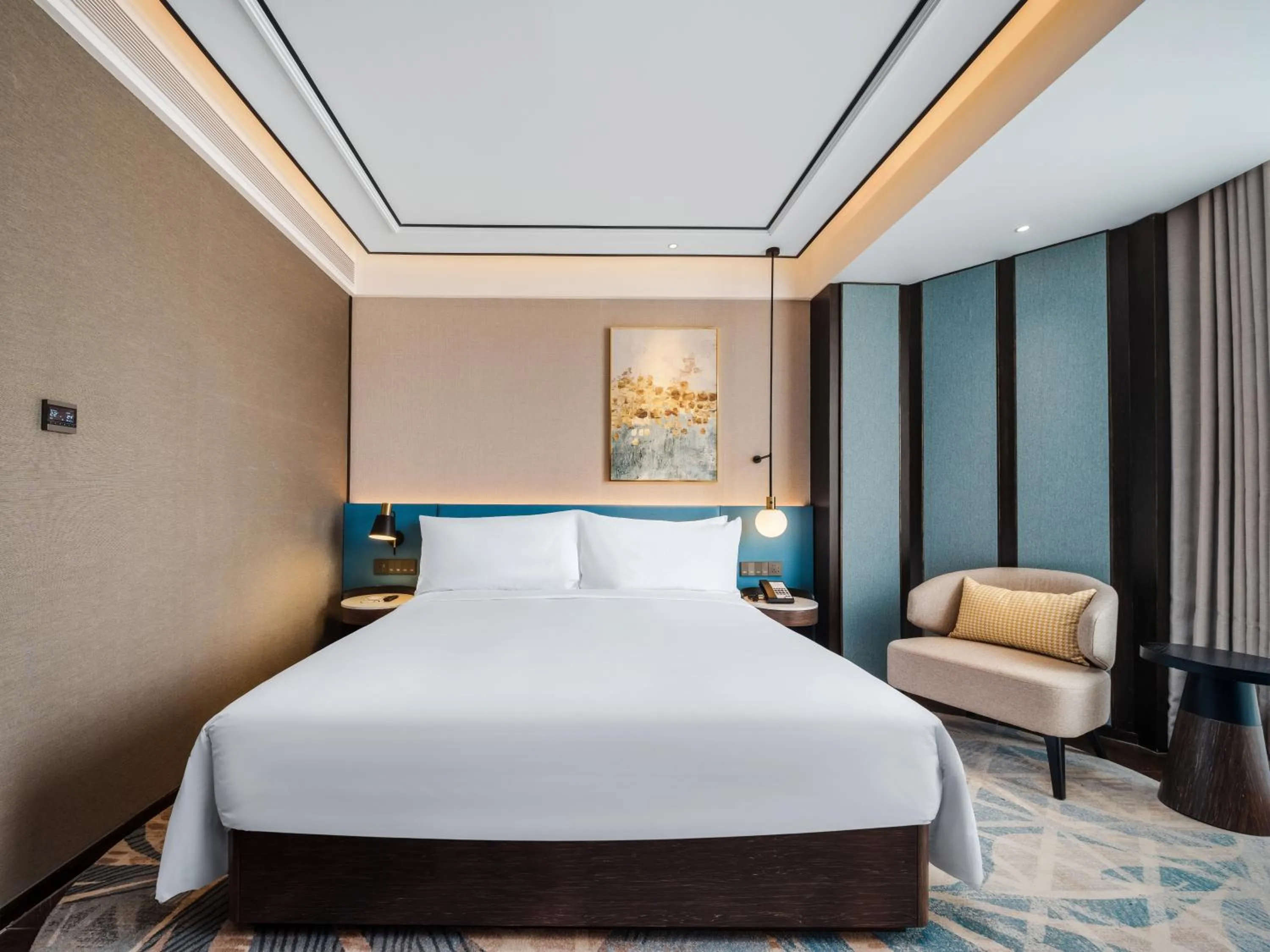 Bedroom, Bed in Hilton Garden Inn Beijing Guomao